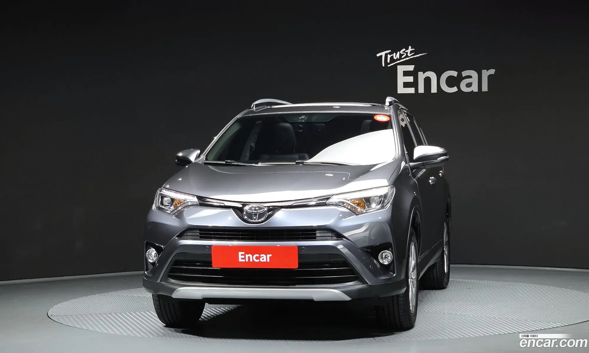 Toyota RAV4 2018 — 2
