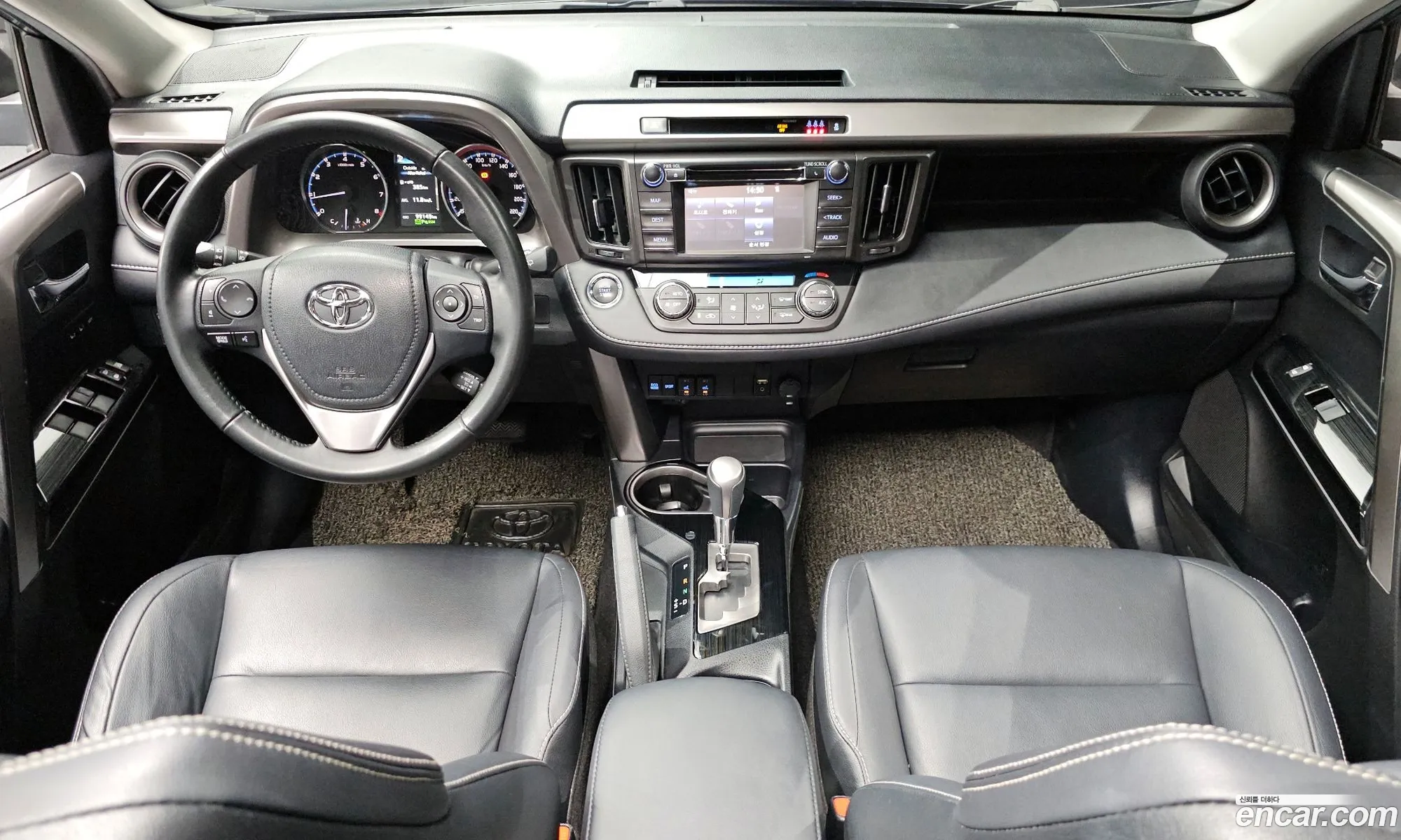 Toyota RAV4 2018 — 27