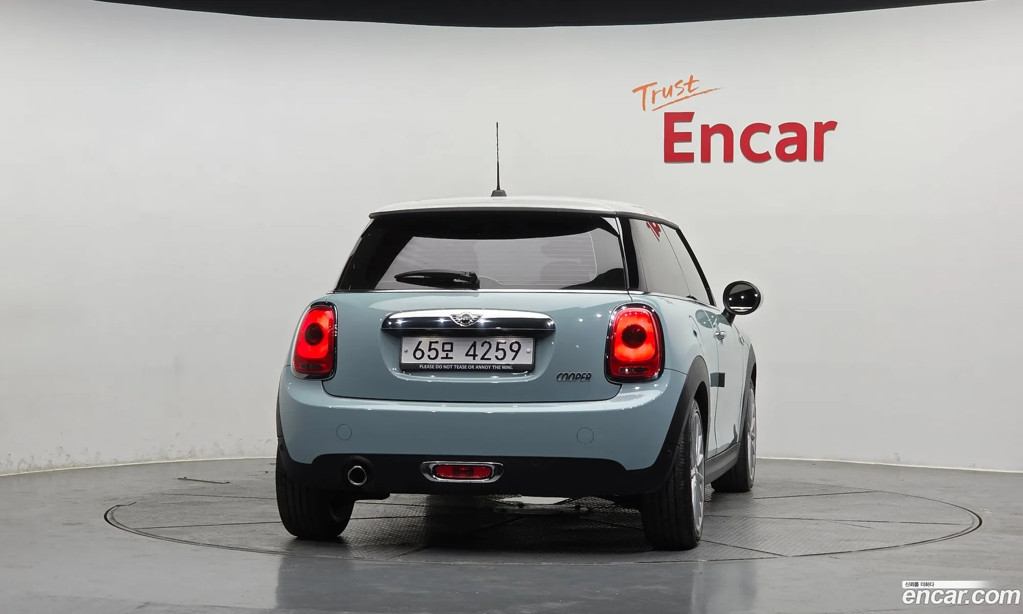 Mini Cooper 2018 WMWXP5103J2F94000 — 9