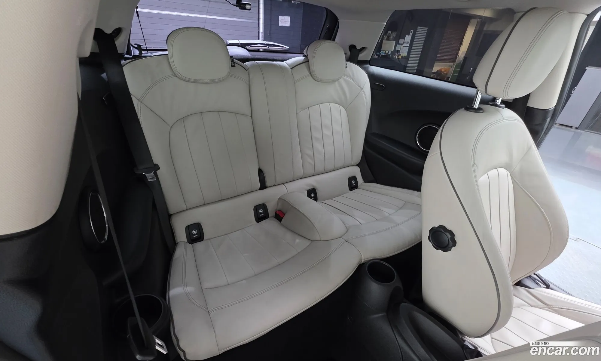 Mini Cooper 2018 WMWXP5103J2F94000 — 15