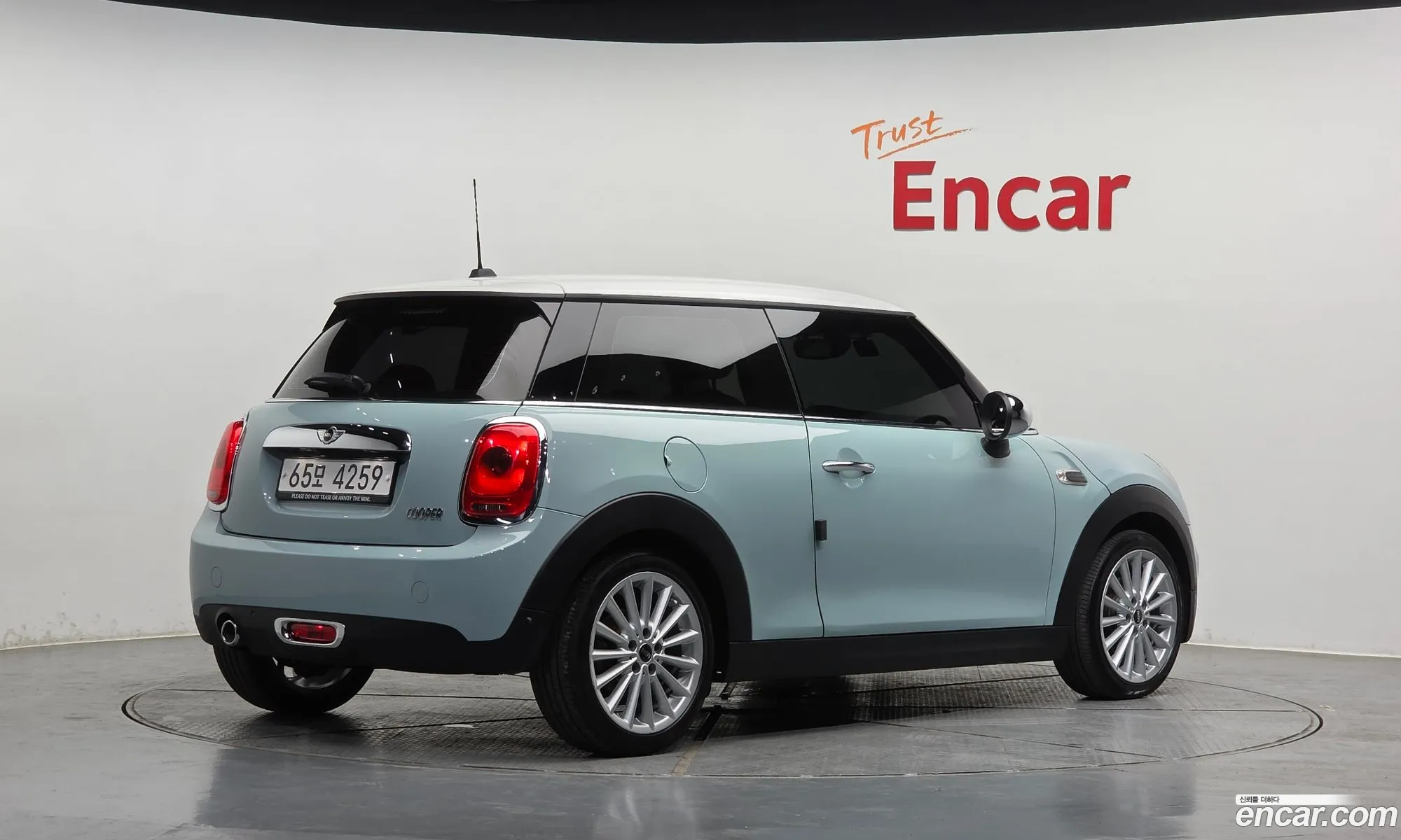 Mini Cooper 2018 WMWXP5103J2F94000 — 28