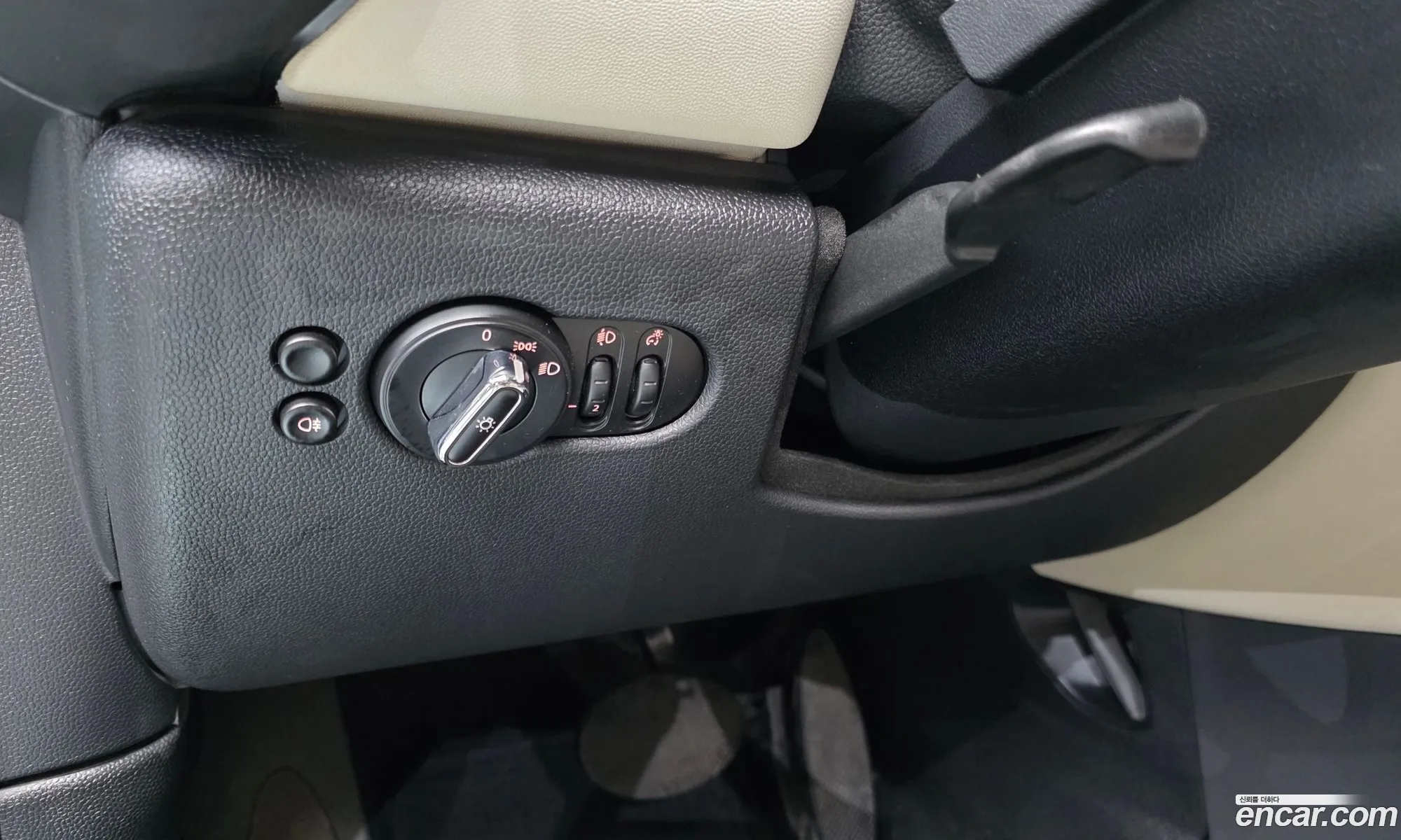 Mini Cooper 2018 WMWXP5103J2F94000 — 16