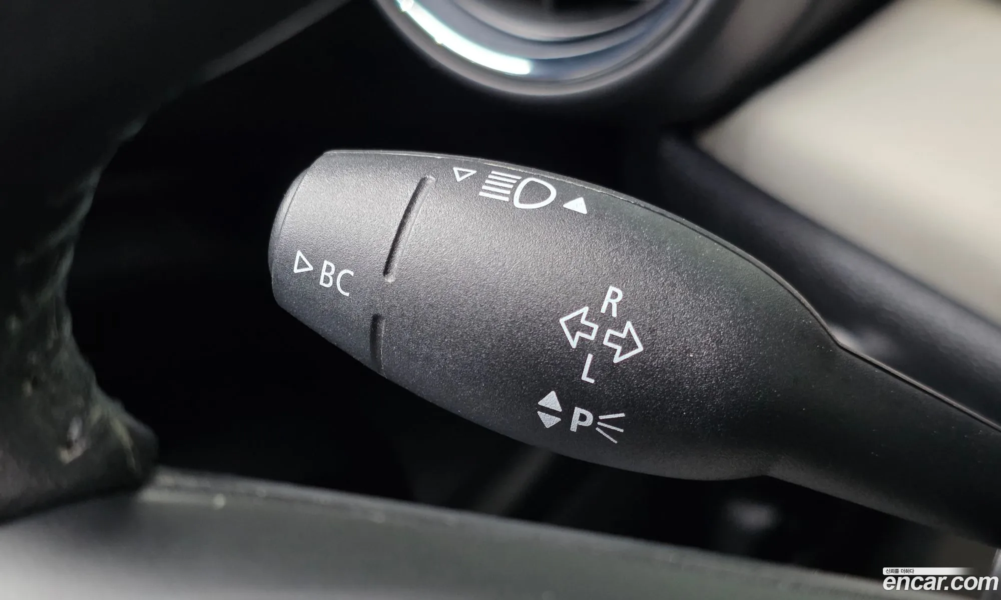 Mini Cooper 2018 WMWXP5103J2F94000 — 24
