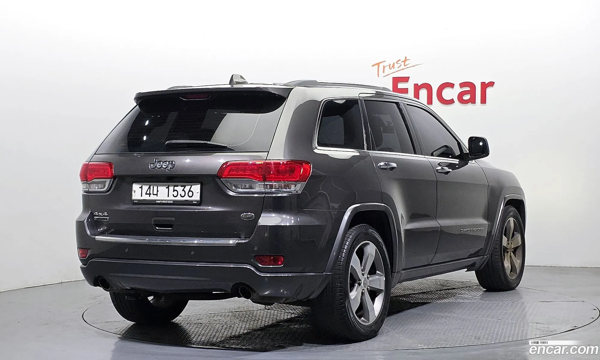 Jeep Grand Cherokee 2014 — 17