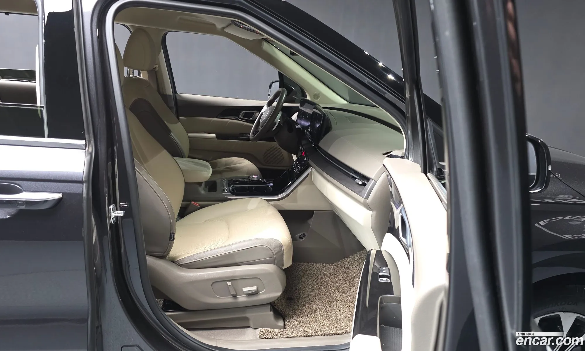 Kia Carnival 2023 KNANE813BPS276854 — 12