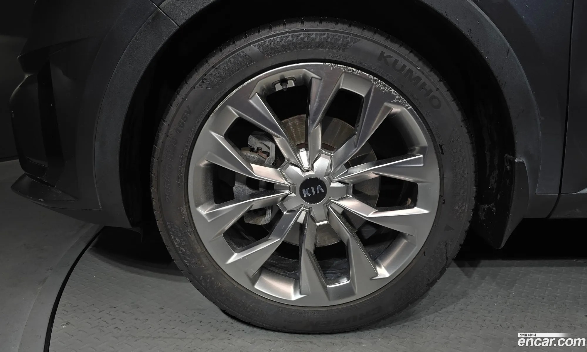 Kia Sorento 2020 KNARL81BGMA004535 — 20
