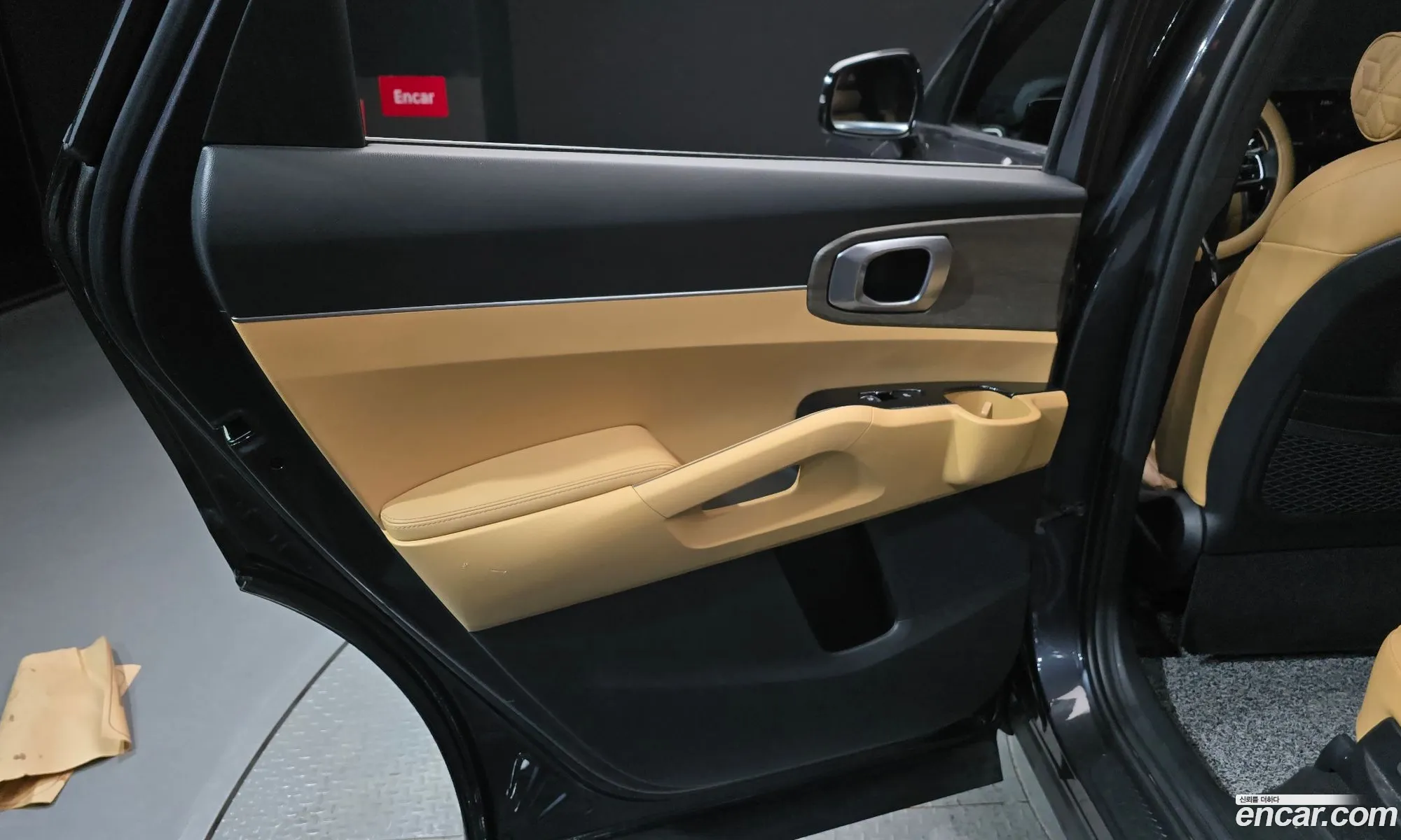 Kia Sorento 2020 KNARL81BGMA004535 — 11