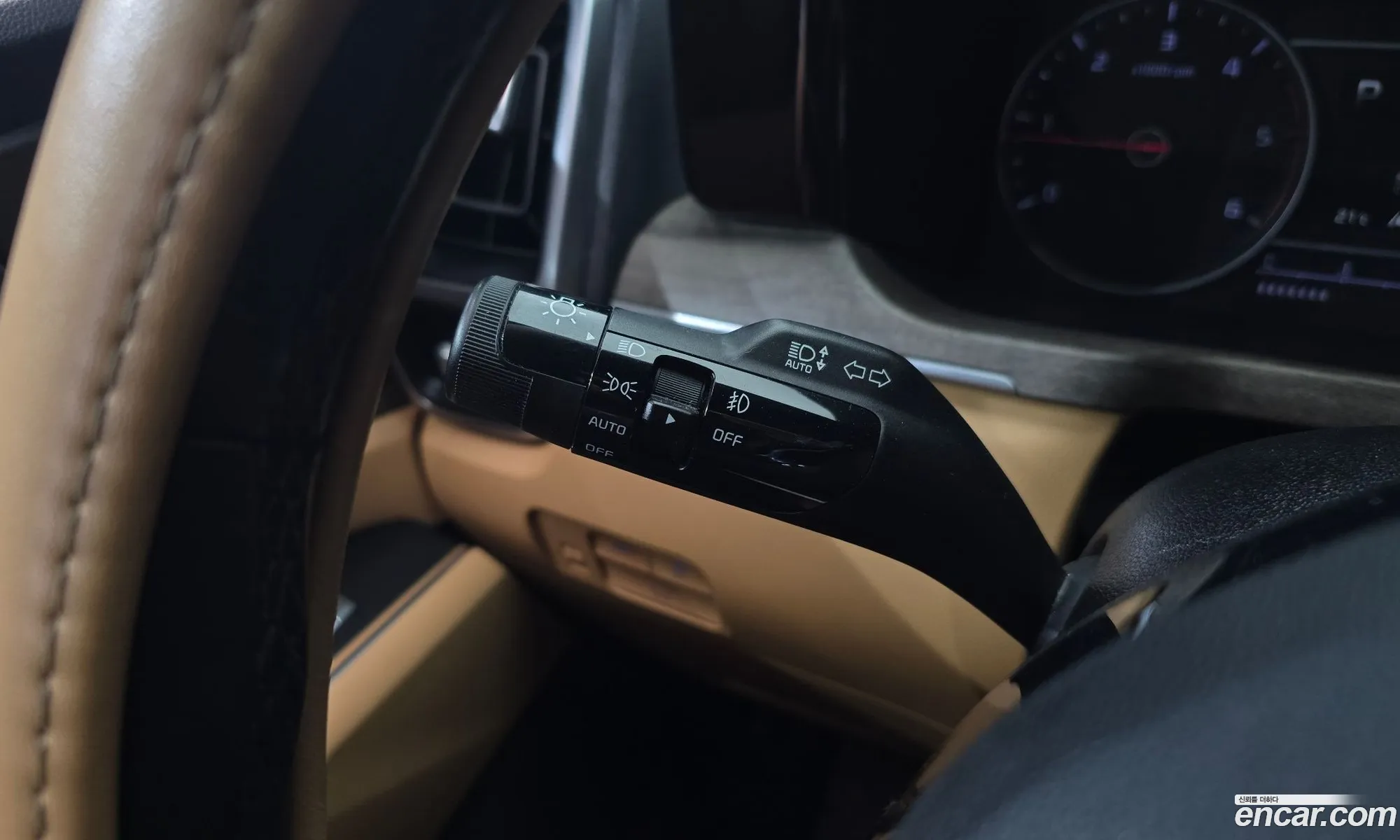 Kia Sorento 2020 KNARL81BGMA004535 — 16