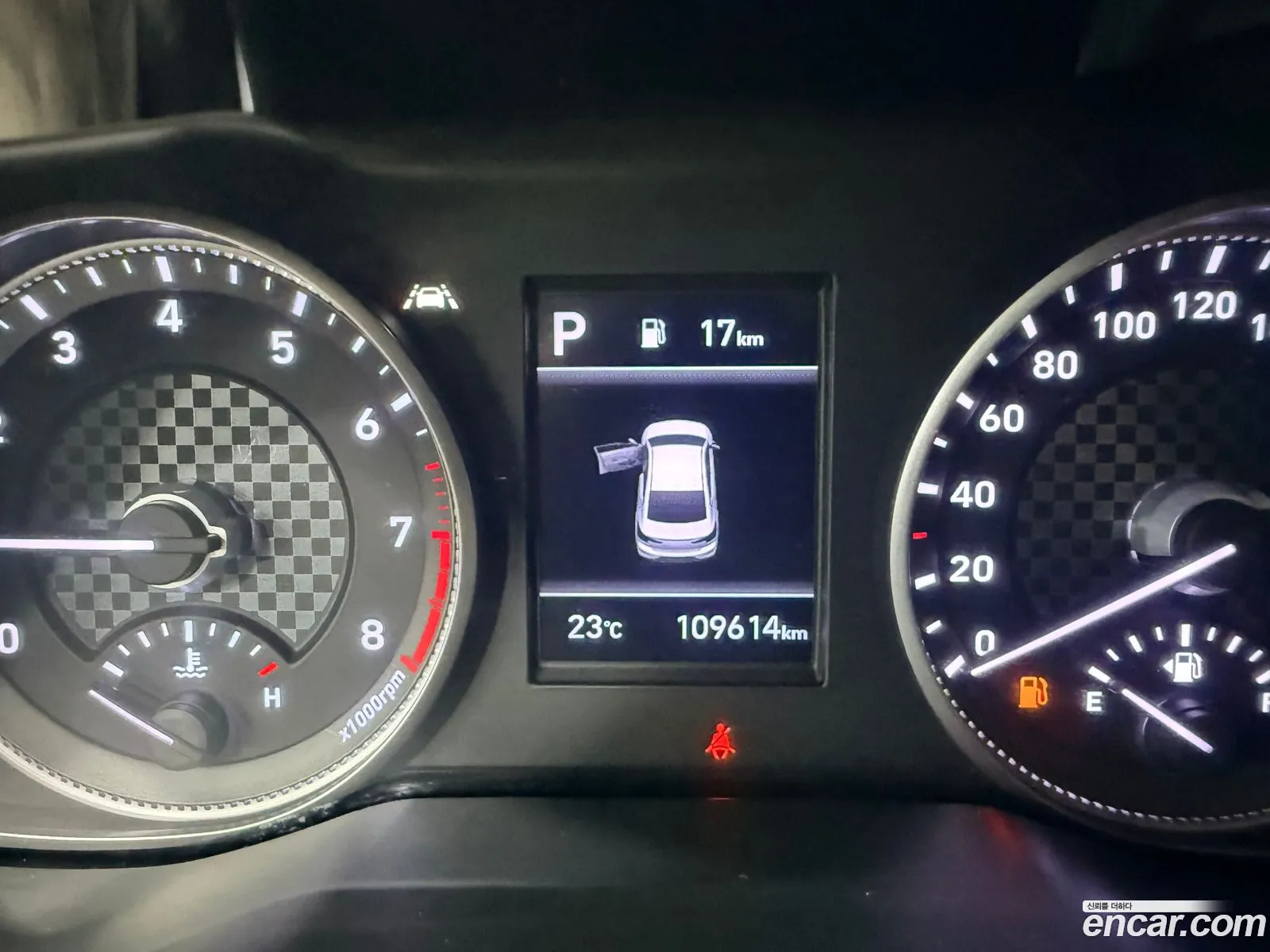 Hyundai Elantra AD 2019 — 14