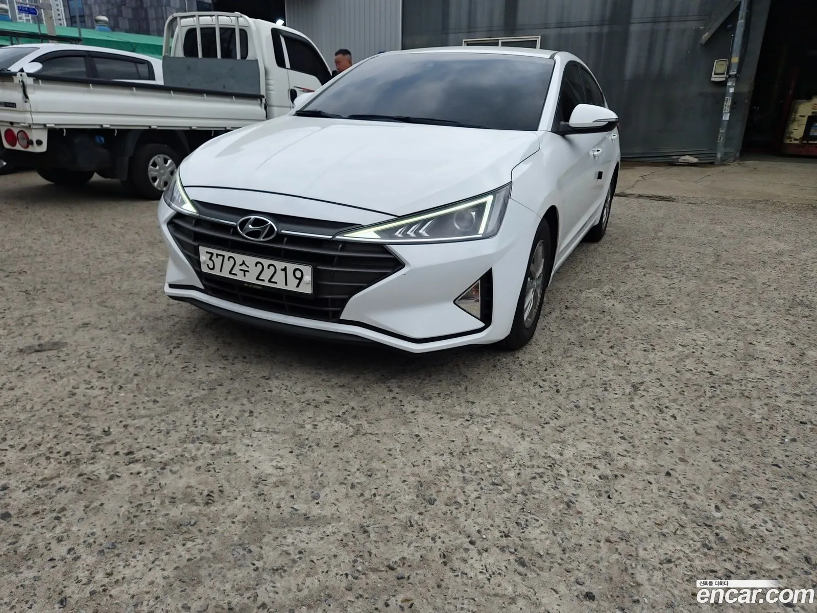 Hyundai Elantra AD 2019 — 15