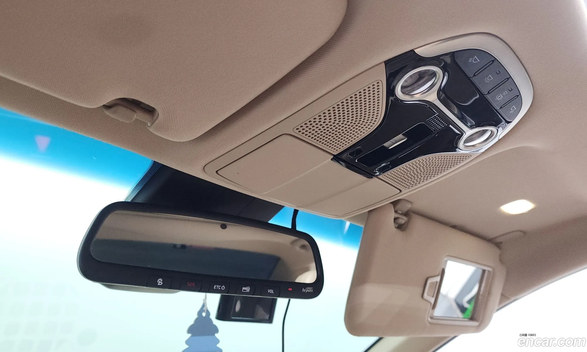 Hyundai Grandeur IG 2018 — 29