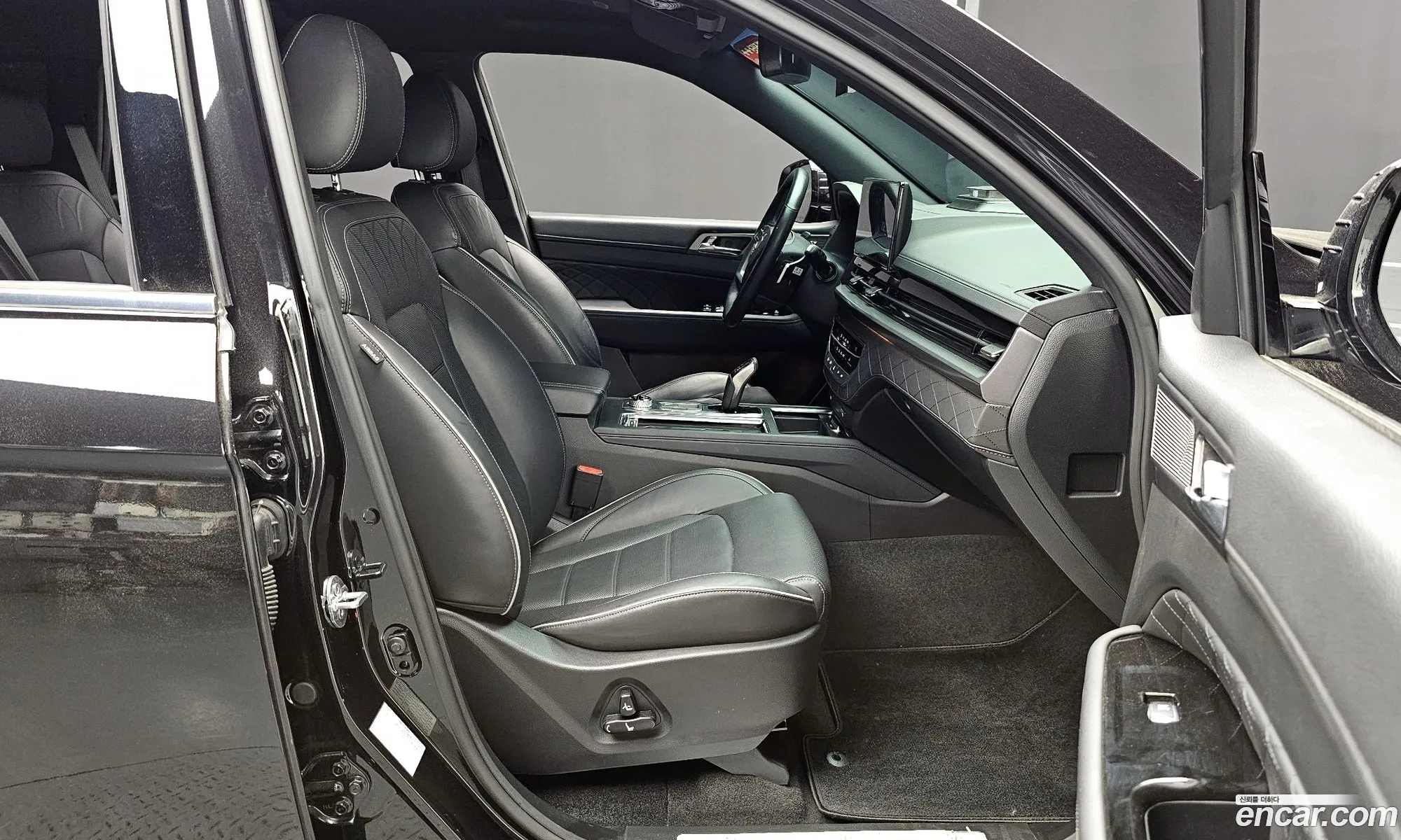 KG Mobility (SsangYong) Rexton New Arena