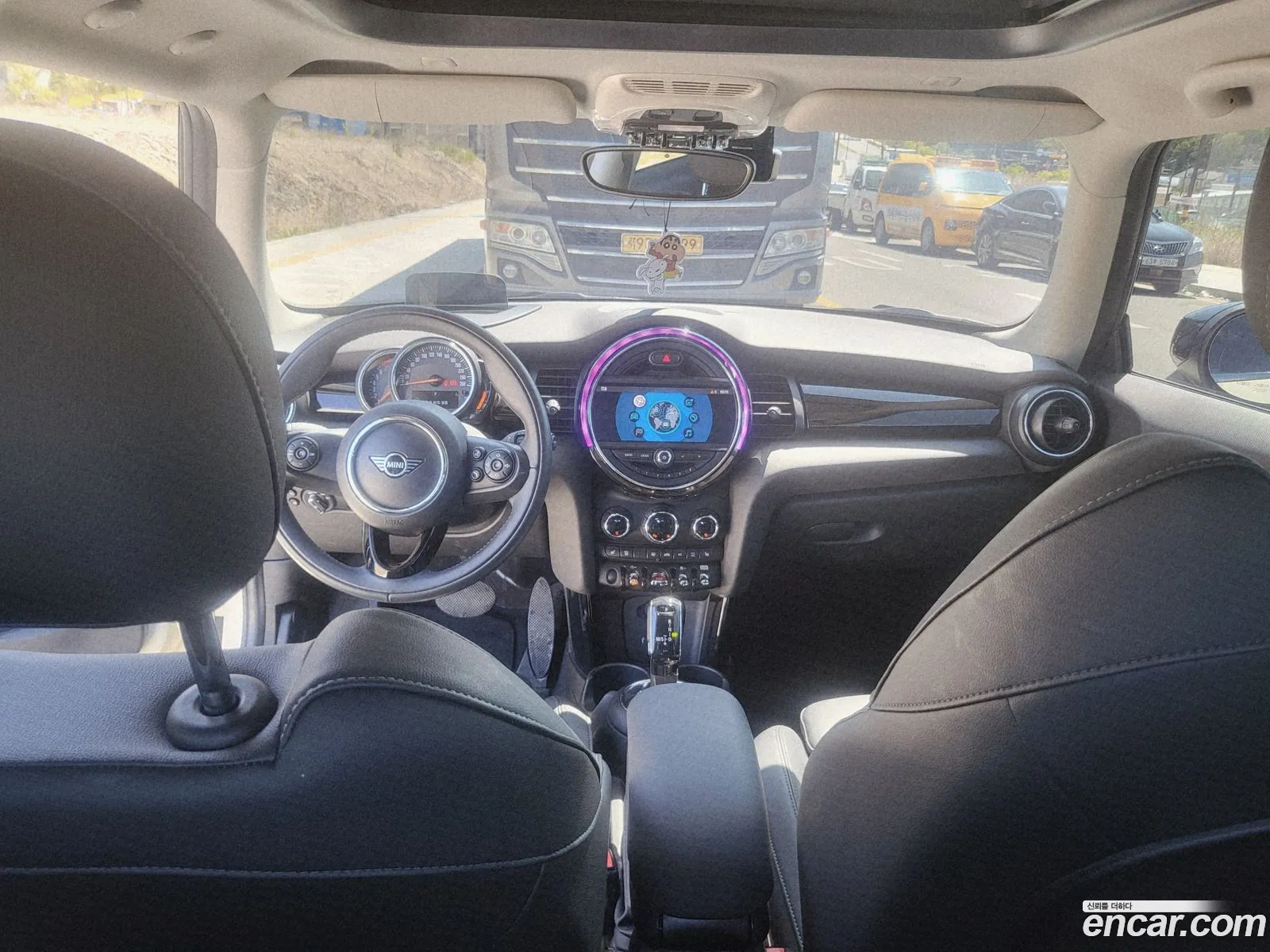 Mini Cooper 2019 — 11