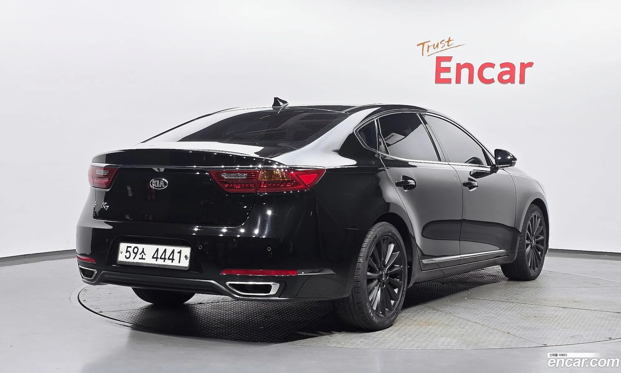 Kia K7 2018 KNALB415BJA123028 — 6