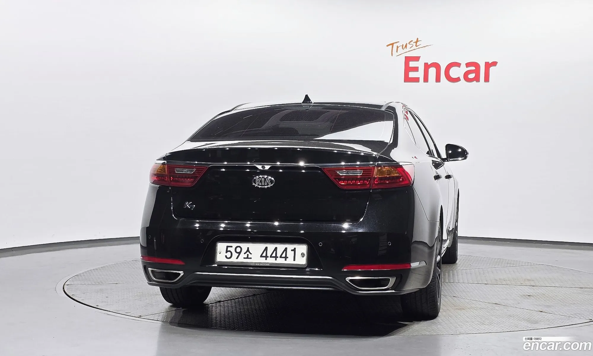 Kia K7 2018 KNALB415BJA123028 — 16