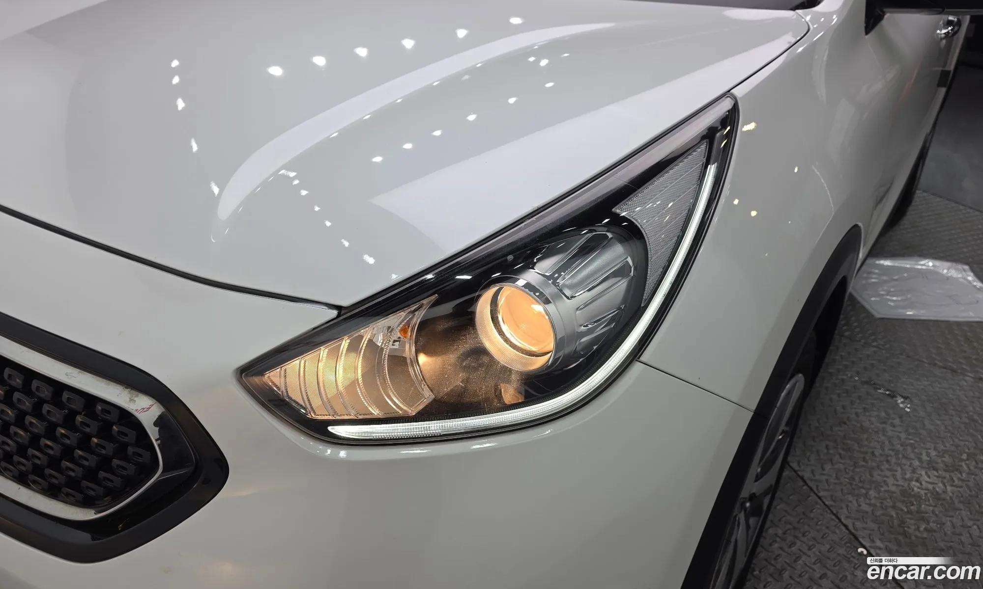 Kia Niro 2016 KNACA81CGHA013151 — 26