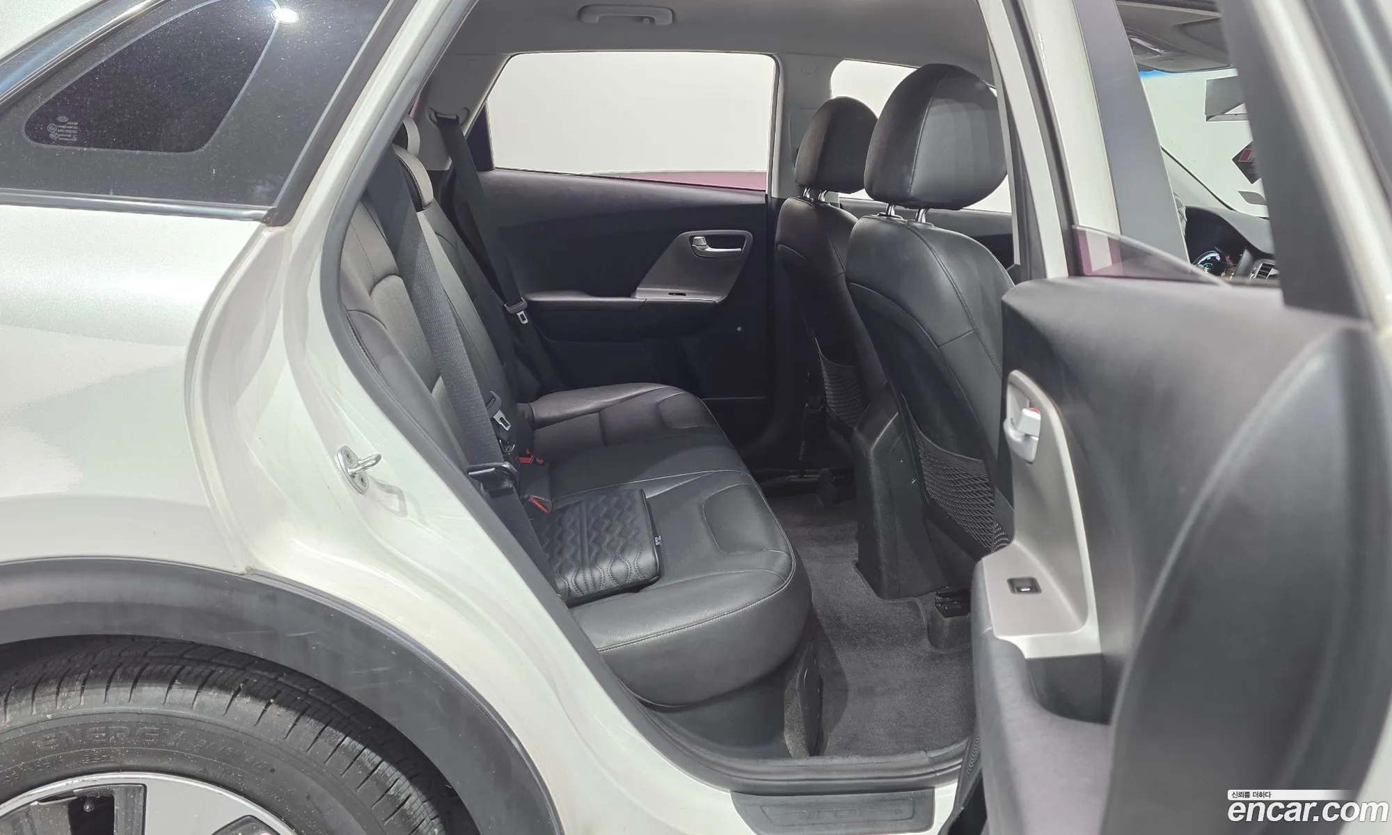 Kia Niro 2016 KNACA81CGHA013151 — 2