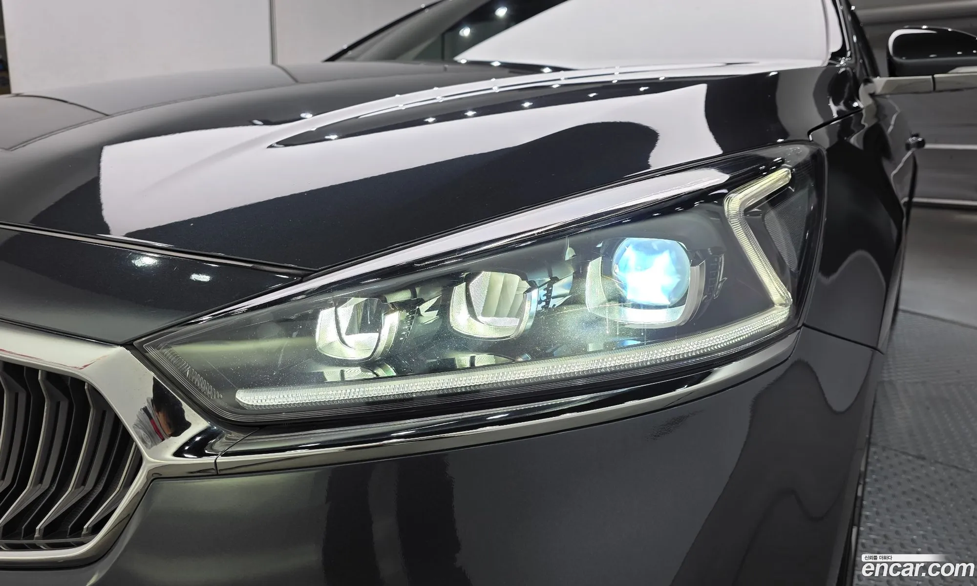 Kia K7 2017 — 27