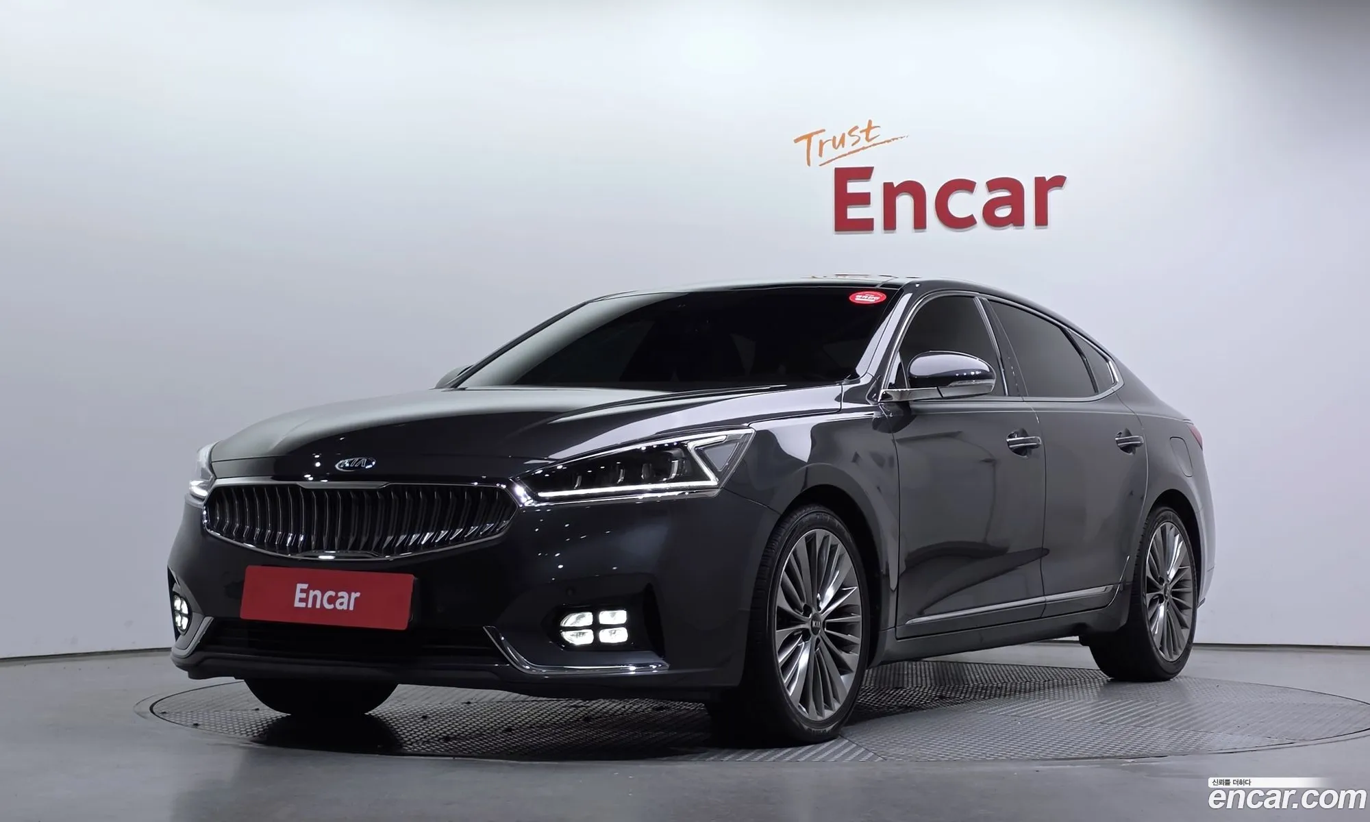 Kia K7 2017 — 32