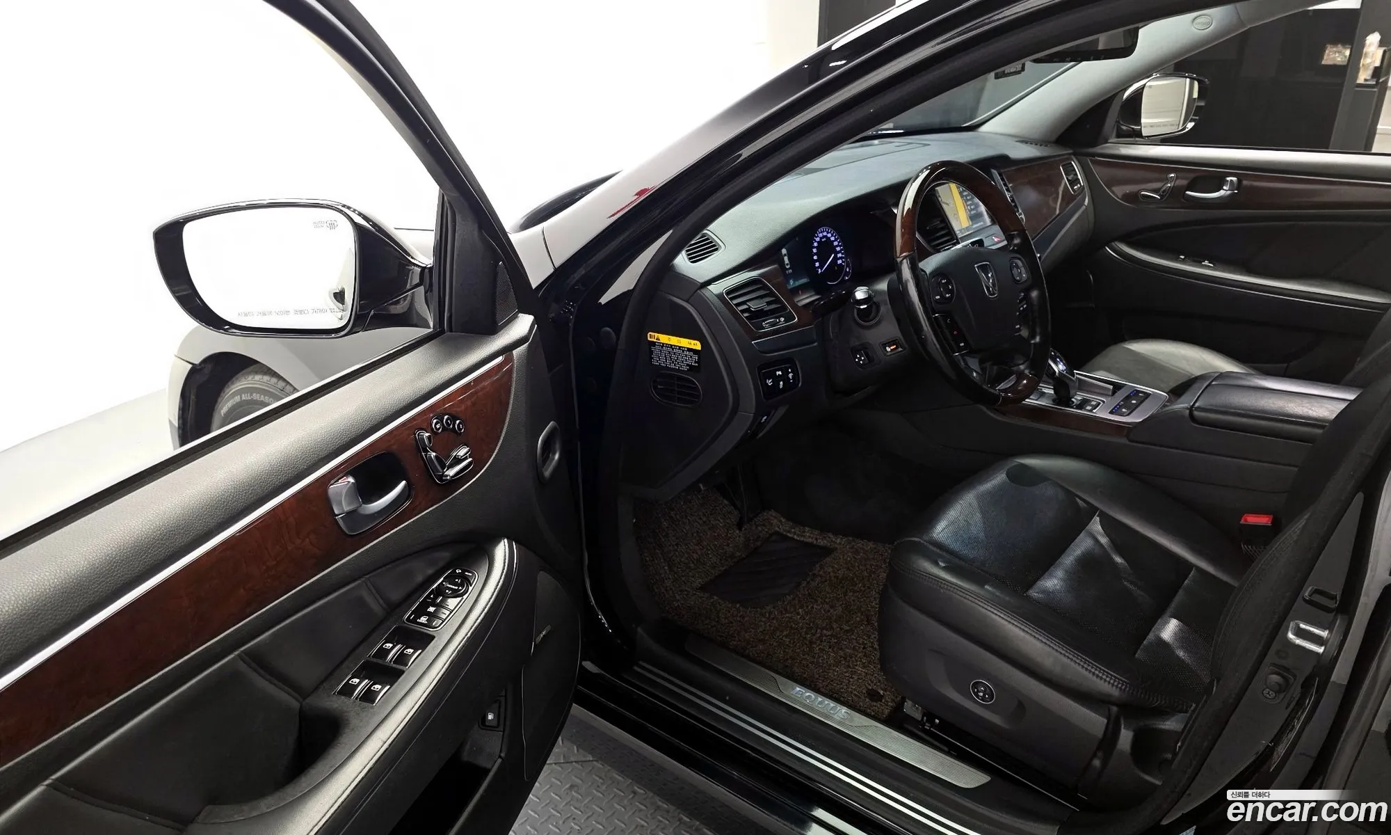 Hyundai Equus 2013 KMHGF41DBEU082148 — 9