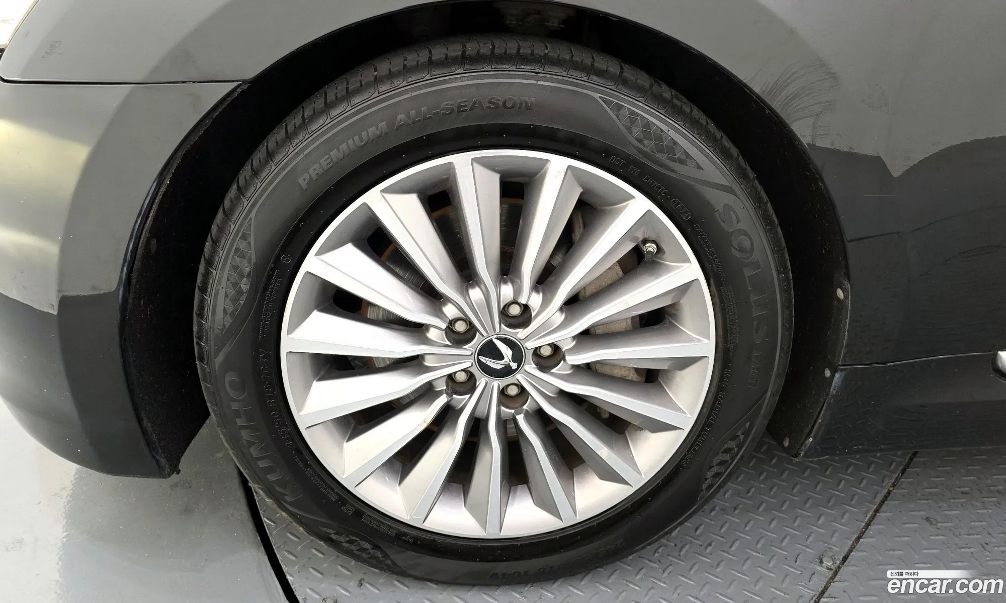 Hyundai Equus 2013 KMHGF41DBEU082148 — 13