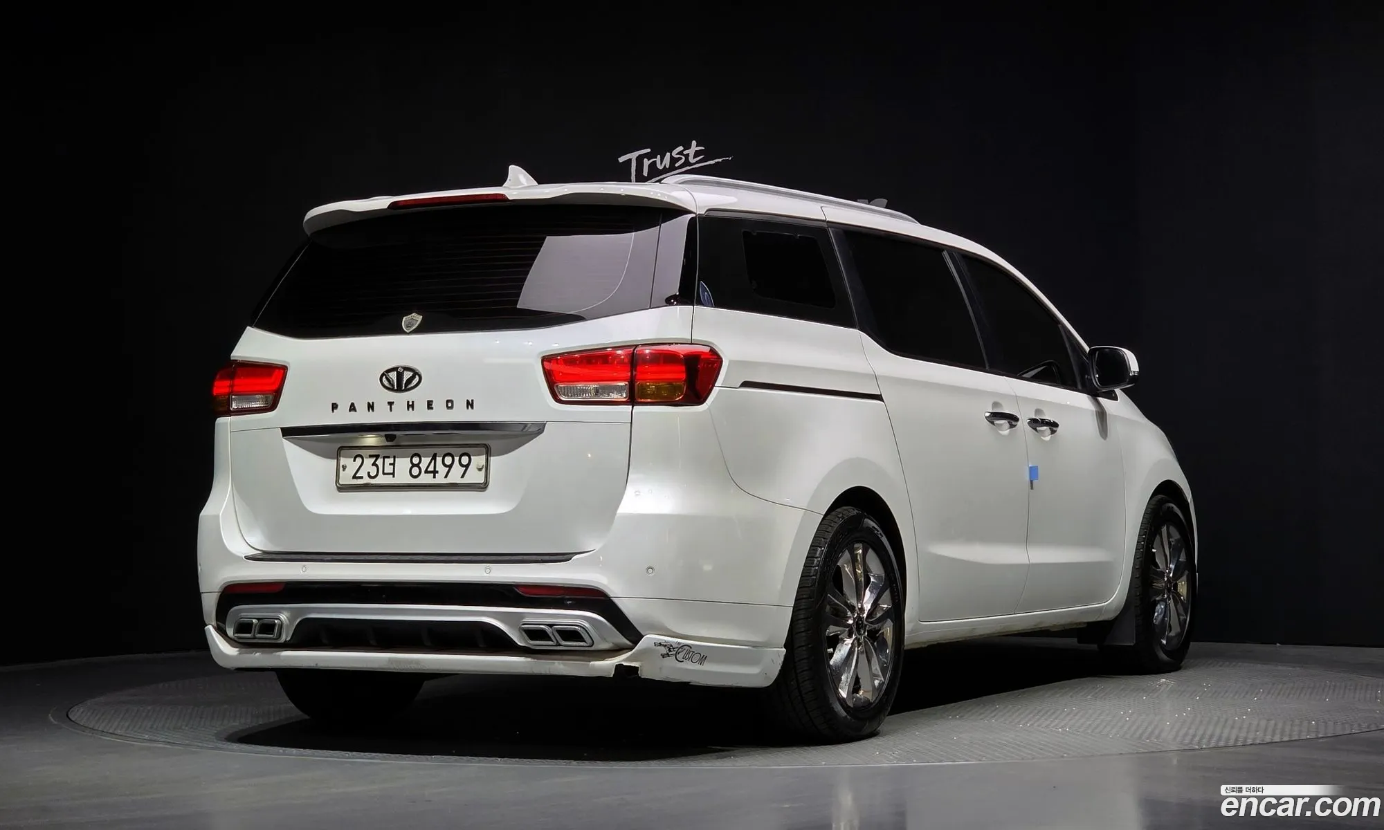 Kia Carnival 2014 — 12