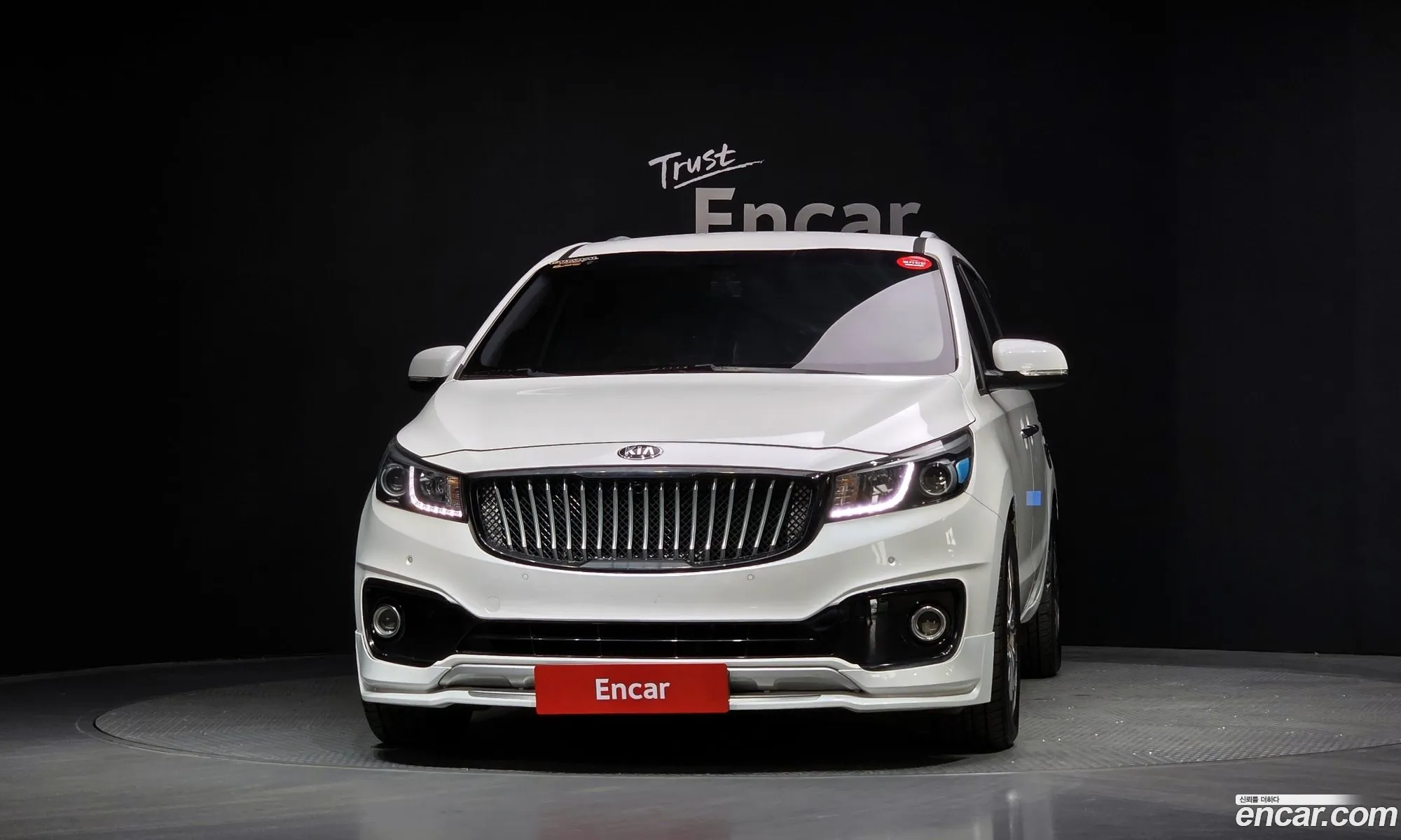 Kia Carnival 2014 — 17