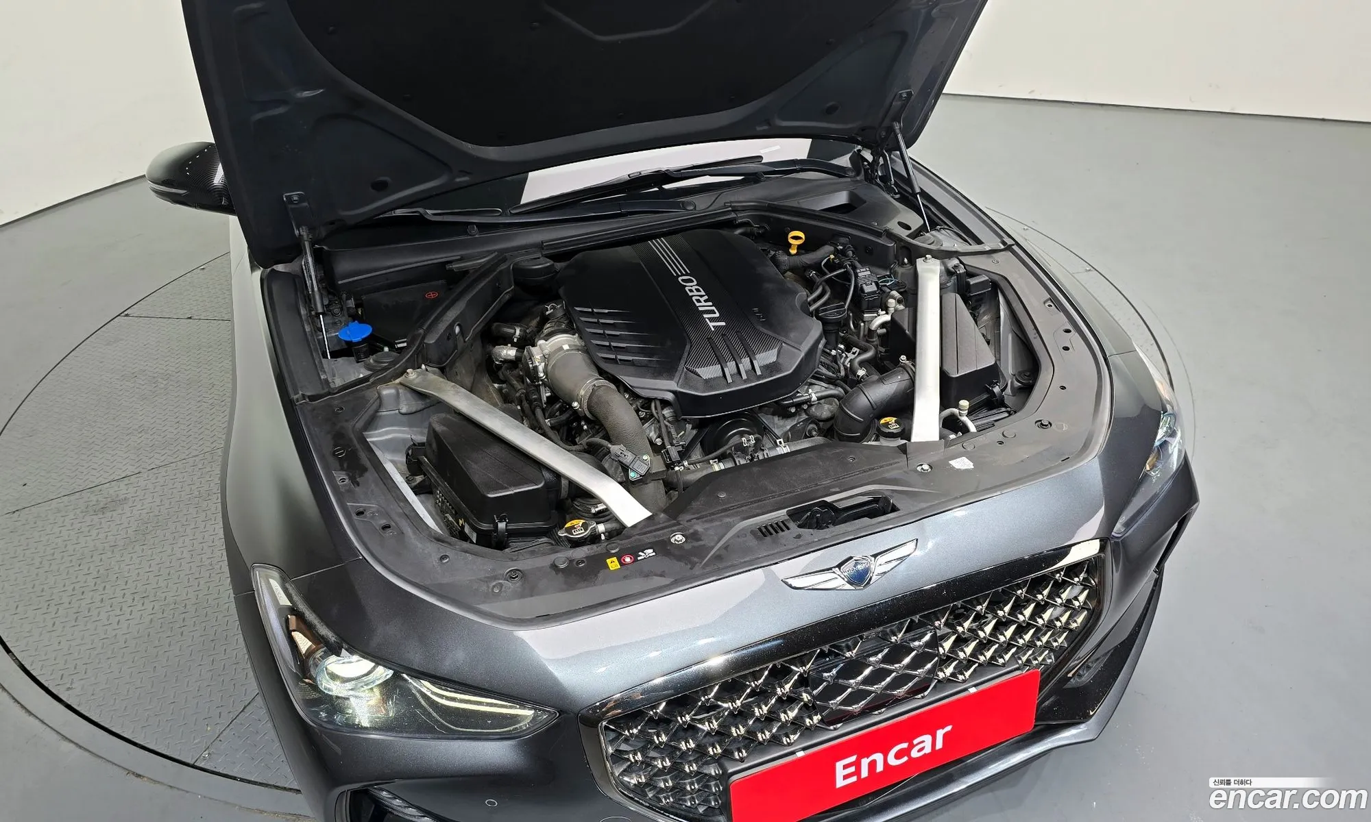 Genesis G70 2017 KMTG541EDJU001378 — 12