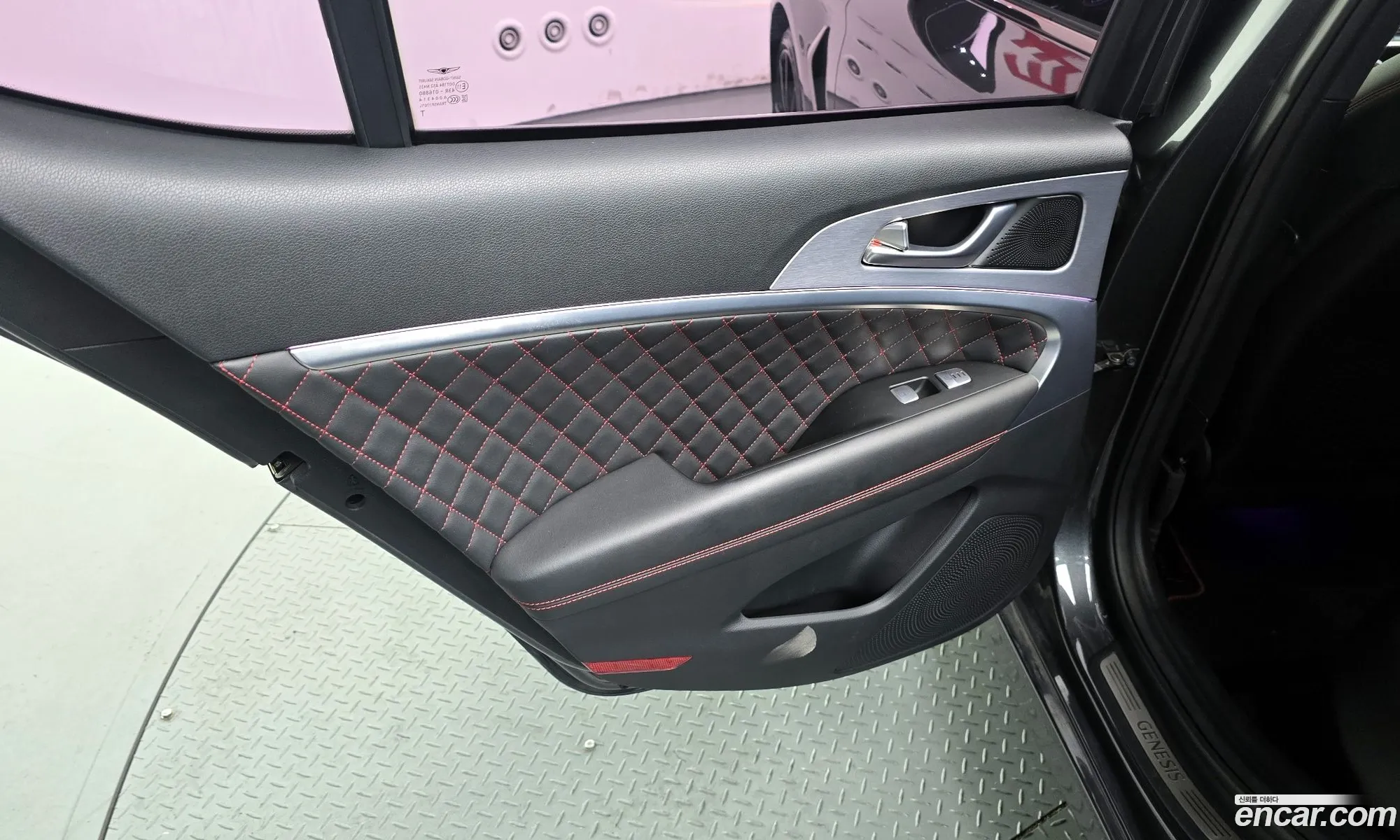Genesis G70 2017 KMTG541EDJU001378 — 16