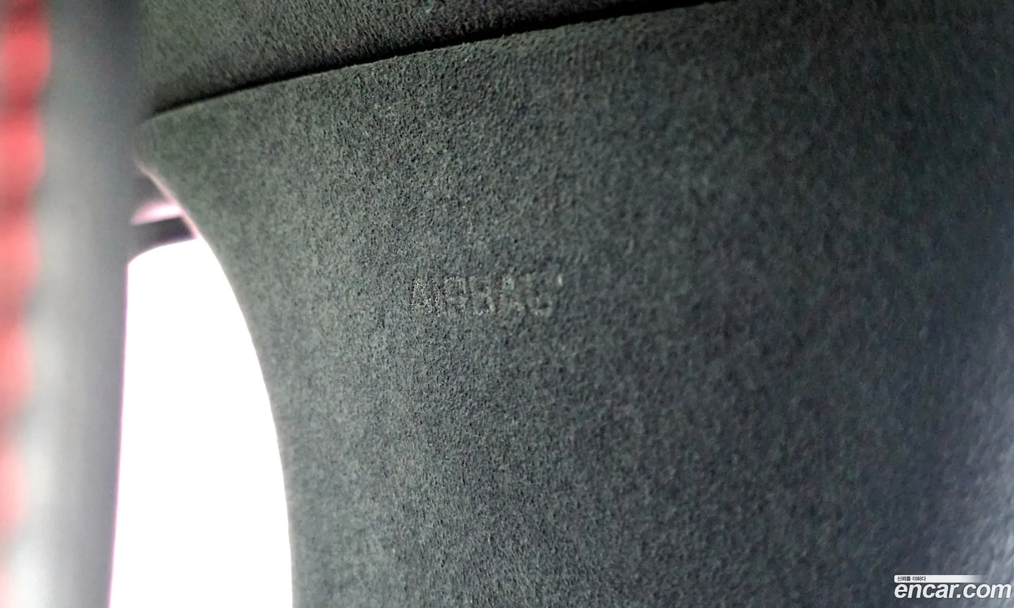 Genesis G70 2017 KMTG541EDJU001378 — 13