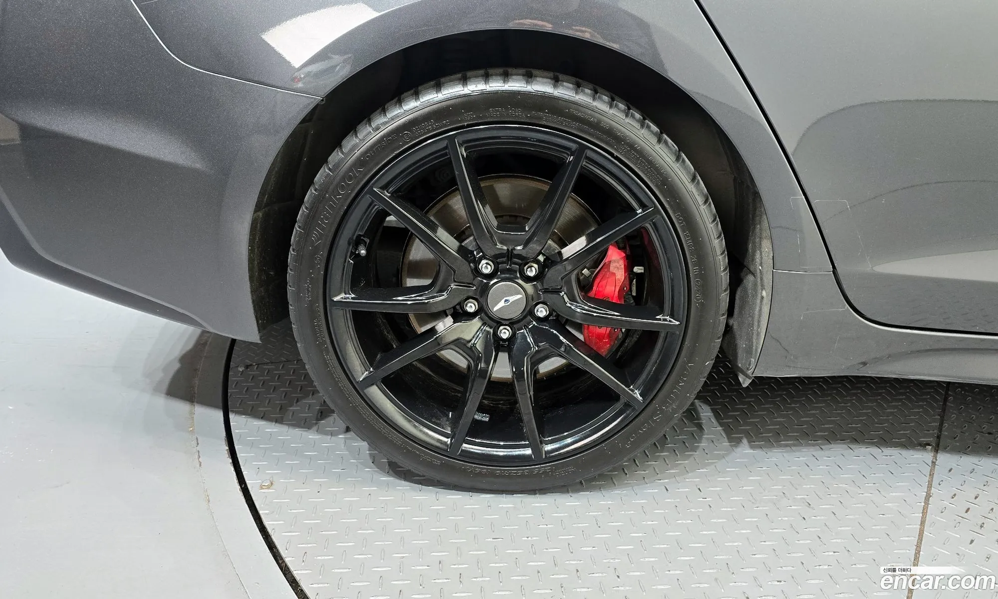 Genesis G70 2017 KMTG541EDJU001378 — 22