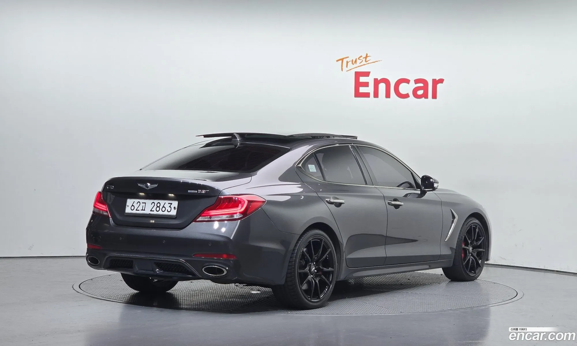 Genesis G70 2017 KMTG541EDJU001378 — 10