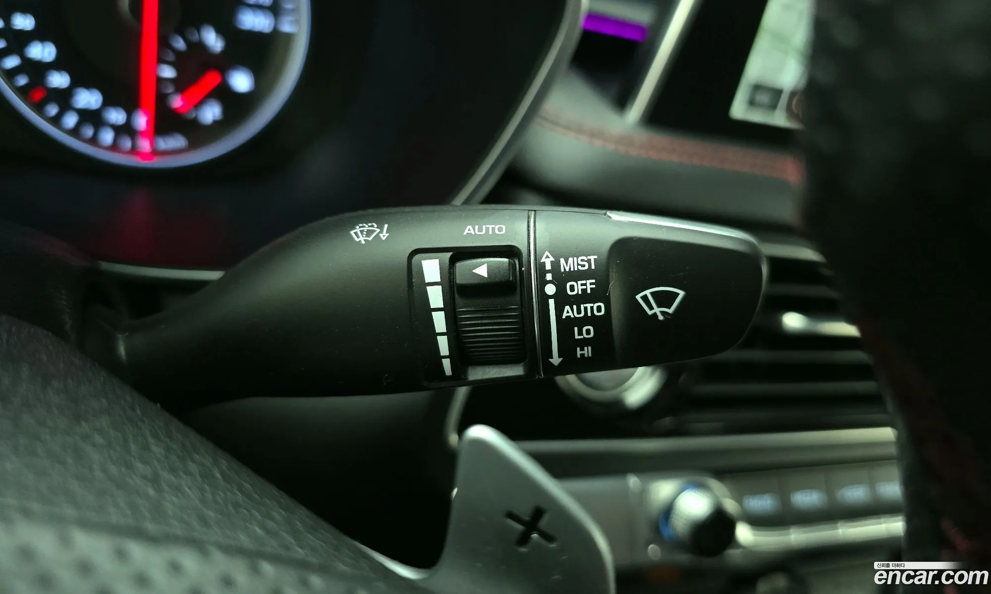Genesis G70 2017 KMTG541EDJU001378 — 8