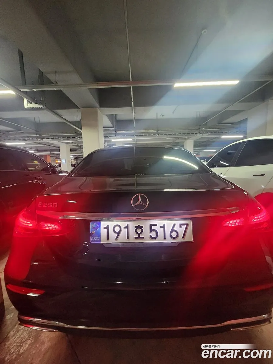 Mercedes-Benz E-Class W213 2022 — 11