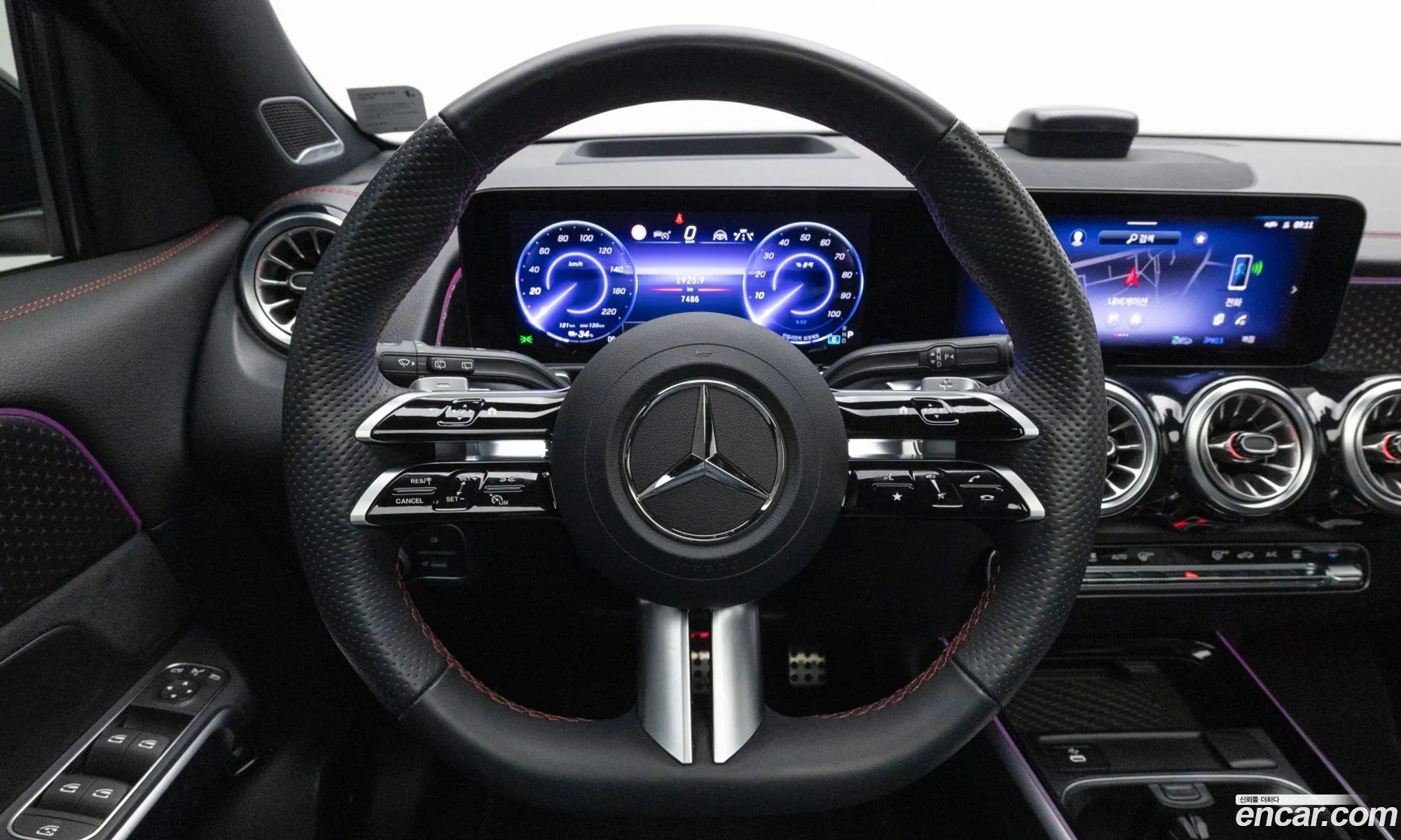Mercedes-Benz EQB X243 2024 — 15