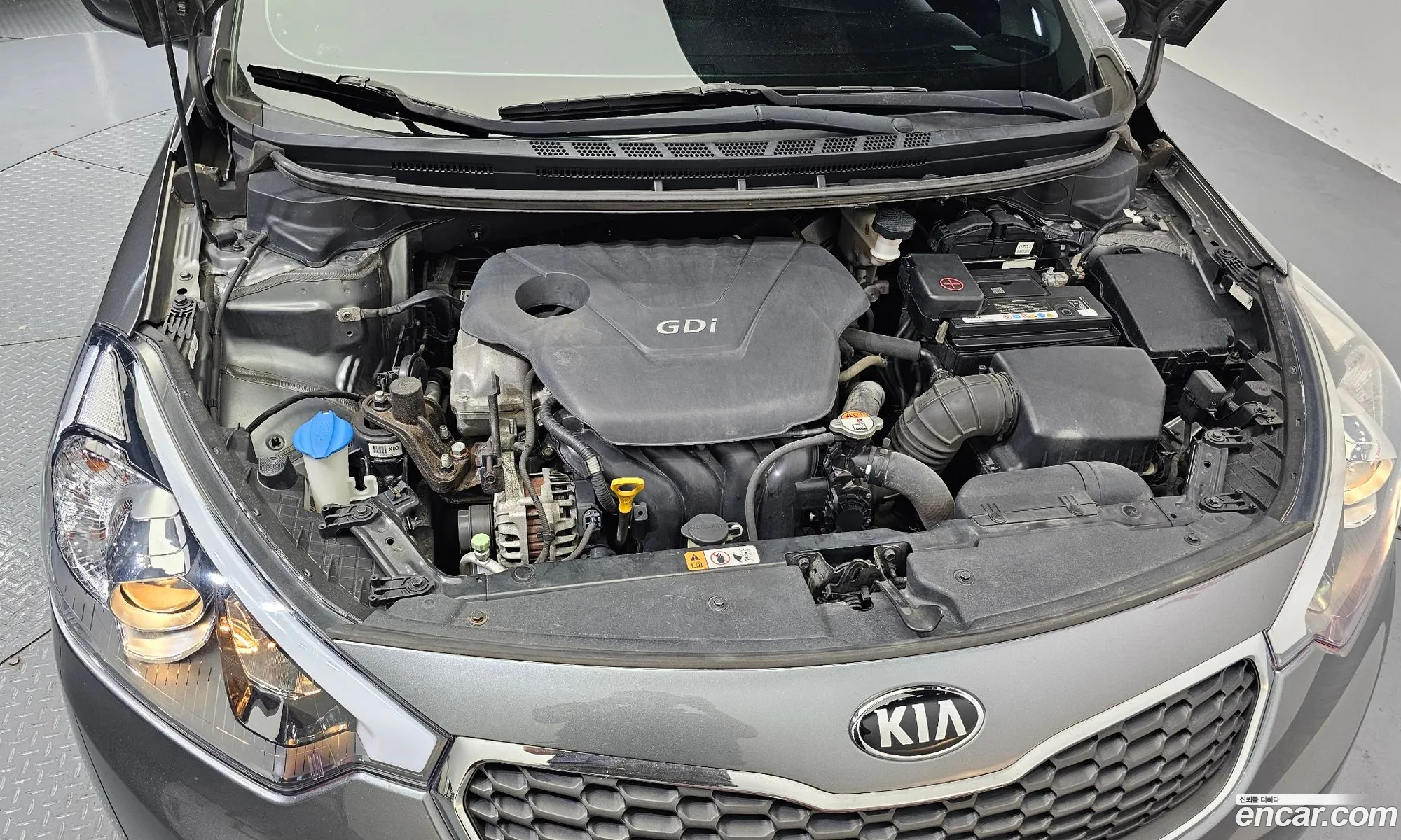 Kia K3 2013 KNAFK412BEA172956 — 10
