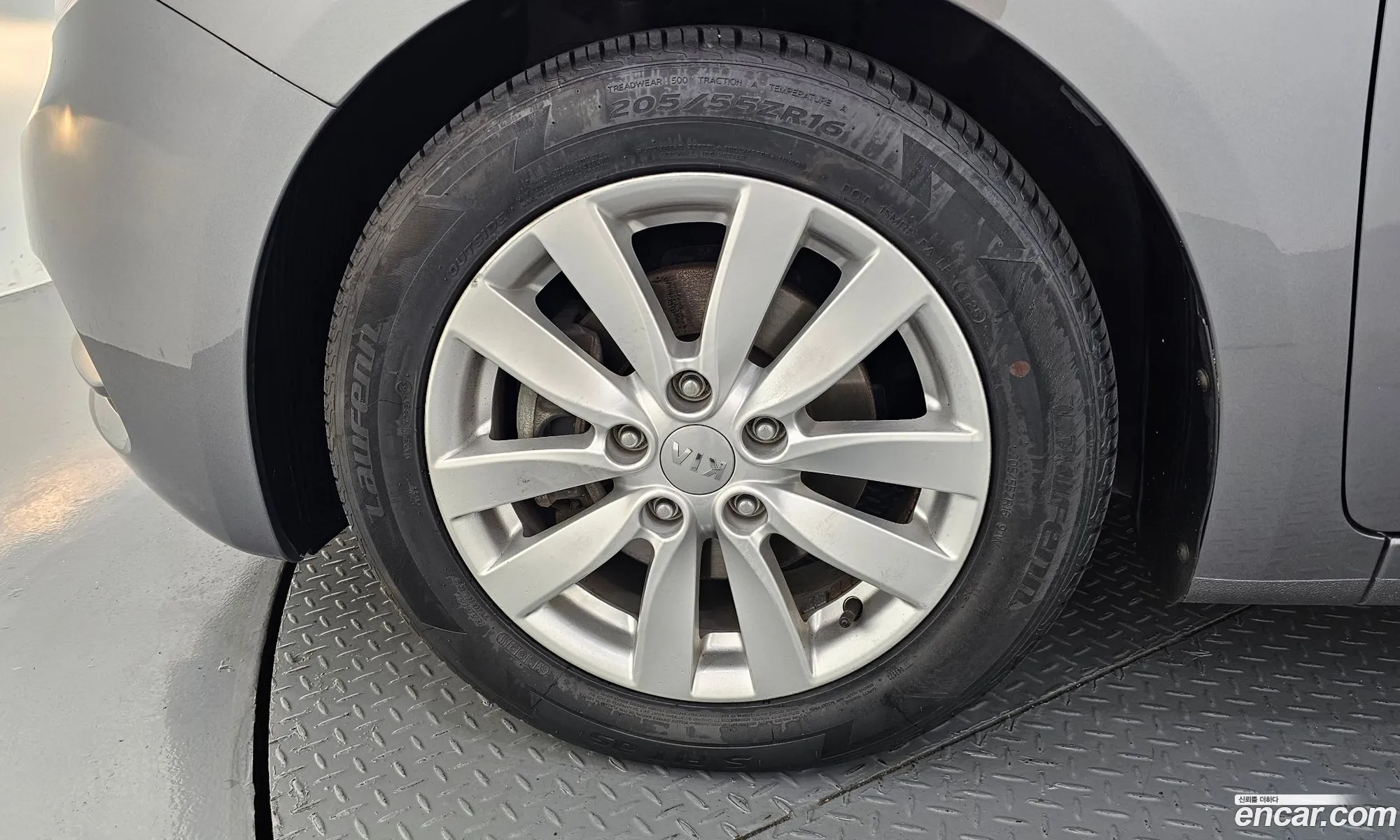 Kia K3 2013 KNAFK412BEA172956 — 5