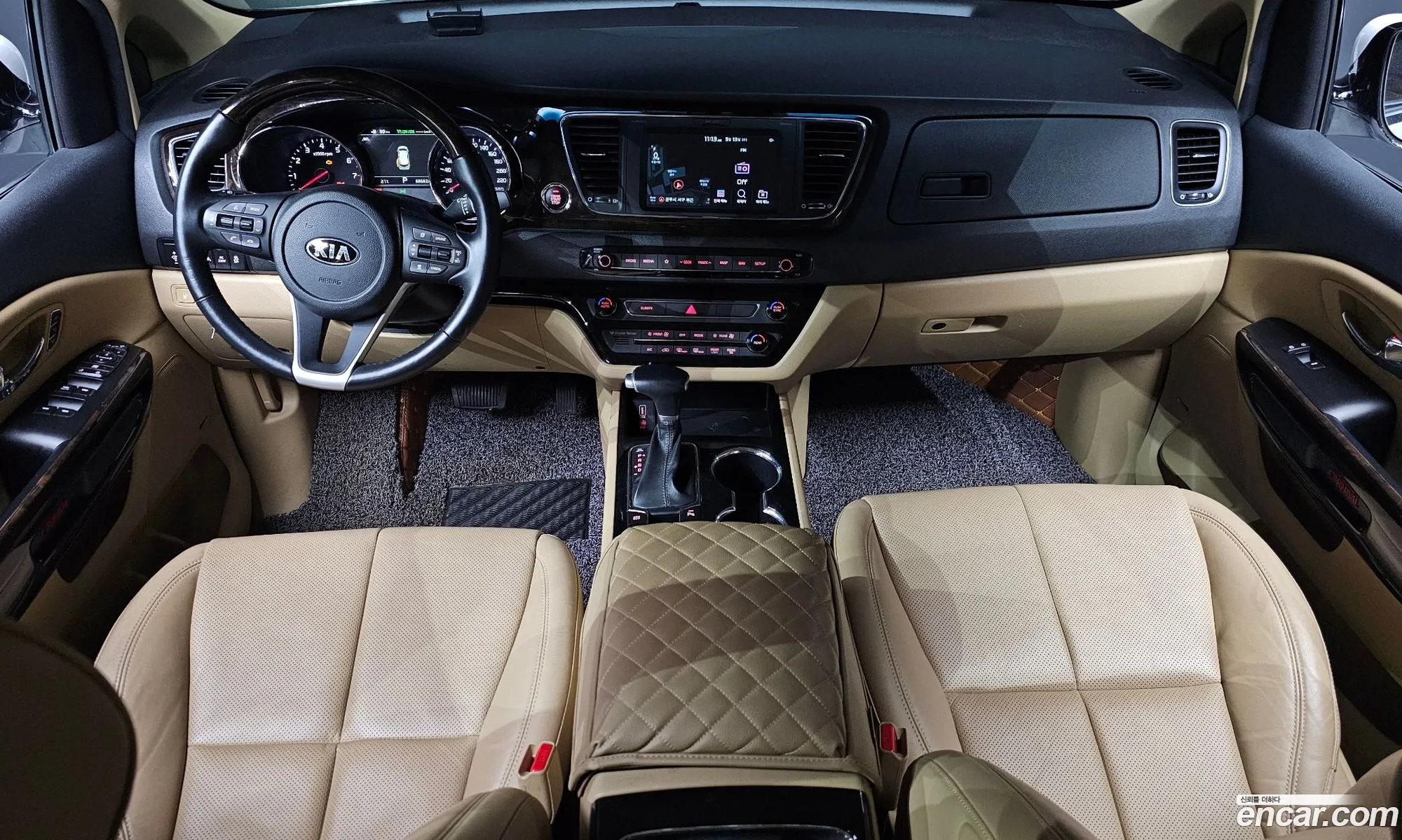 Kia Carnival 2019 KNAME811BKS578914 — 5