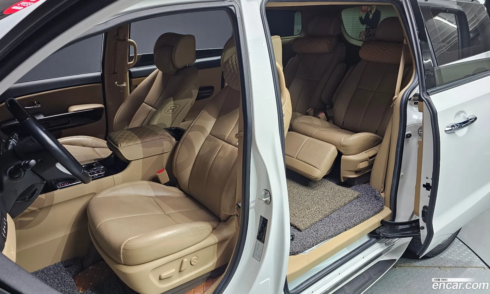 Kia Carnival 2019 KNAME811BKS578914 — 22