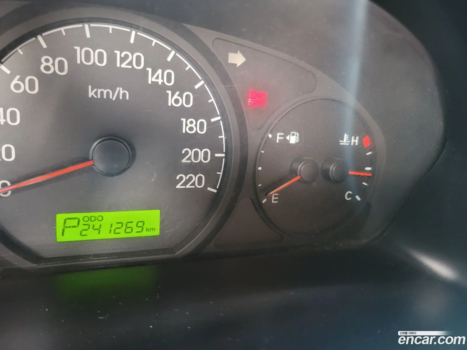 Hyundai Grand Starex 2010 — 12