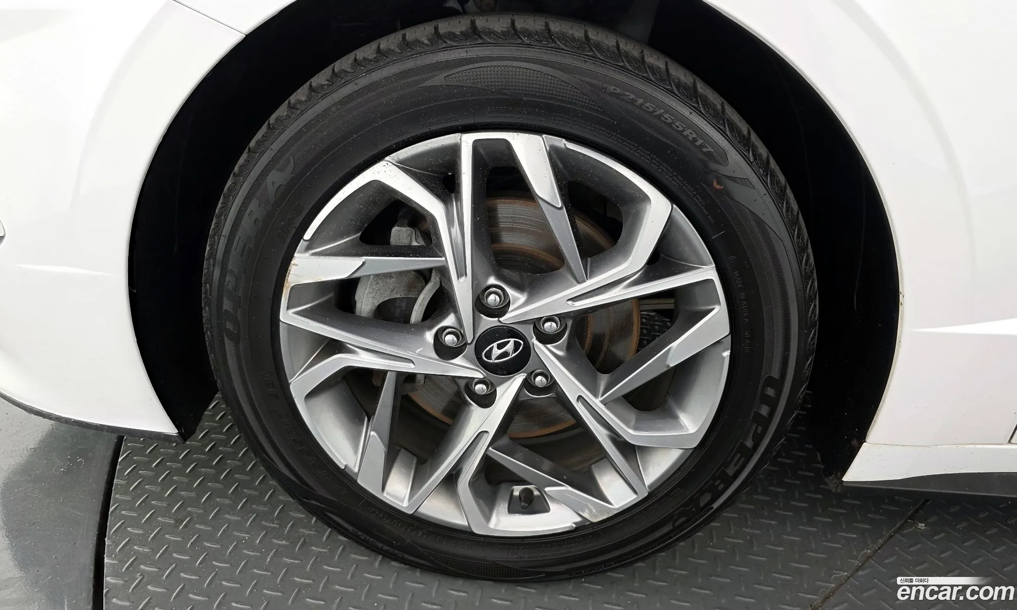 Hyundai Sonata 2019 — 19
