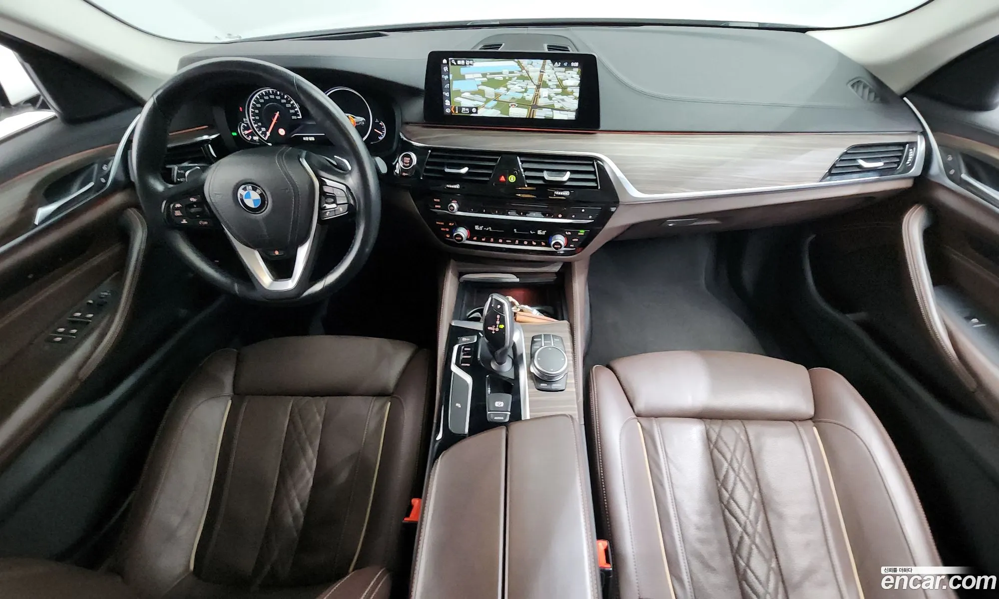 BMW 5 Series 2018 — 34