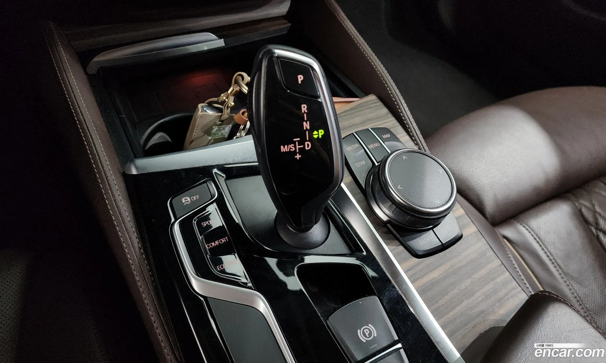 BMW 5 Series 2018 — 21