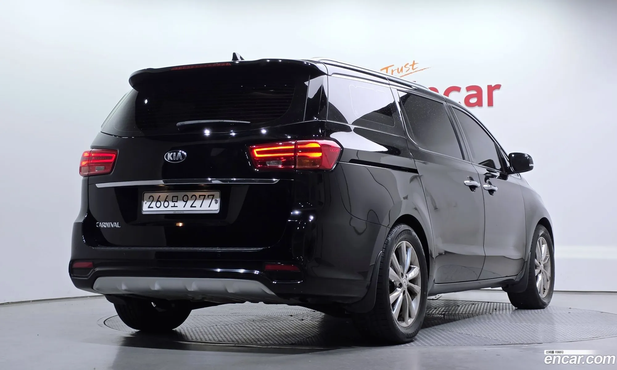 Kia Carnival 2019 KNAME81ABKS538766 — 6