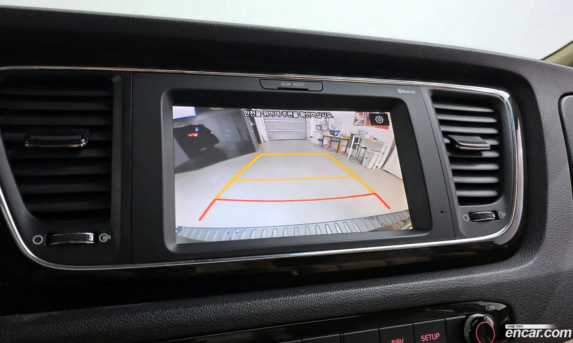 Kia Carnival 2019 KNAME81ABKS538766 — 3