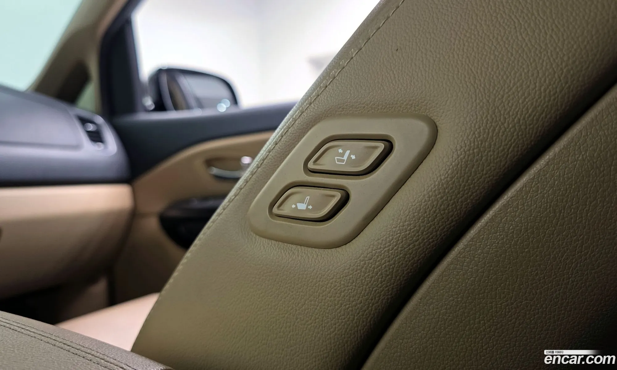 Kia Carnival 2019 KNAME81ABKS538766 — 10