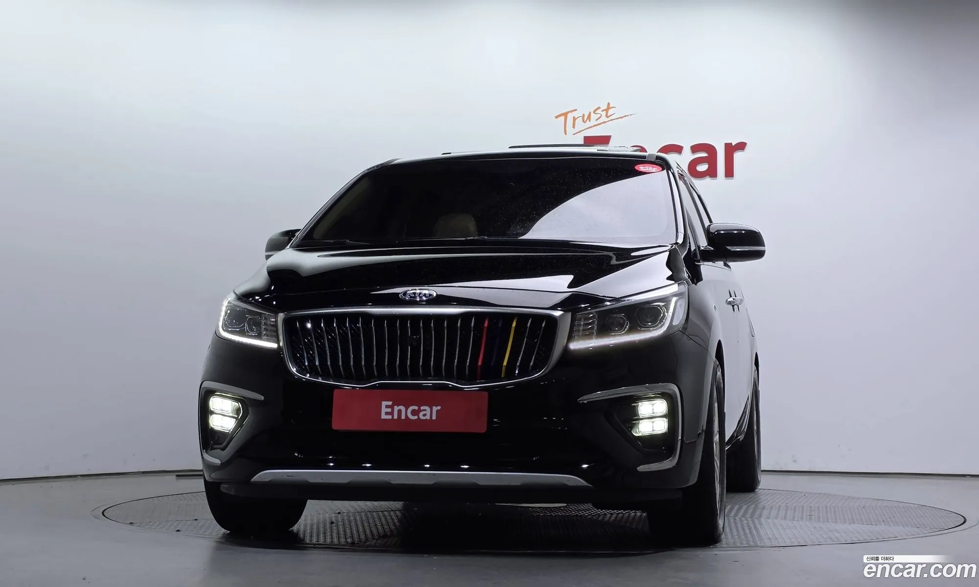 Kia Carnival 2019 KNAME81ABKS538766 — 2