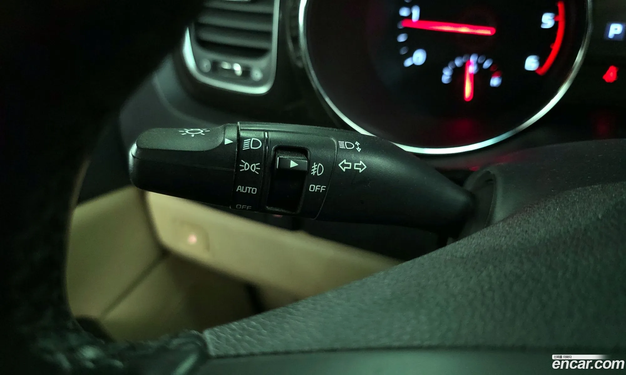 Kia Carnival 2019 KNAME81ABKS538766 — 20