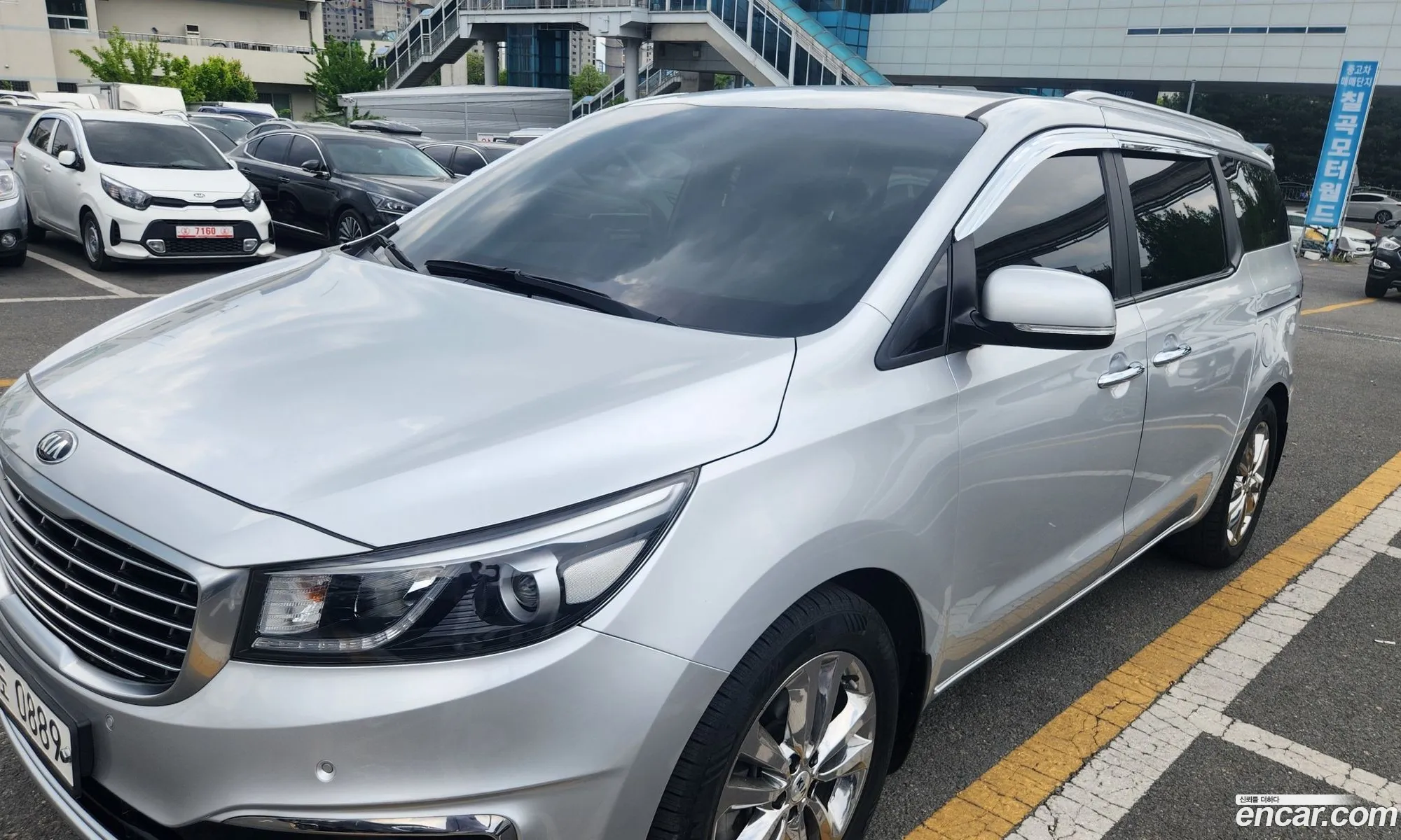 Kia Carnival 2016 — 12