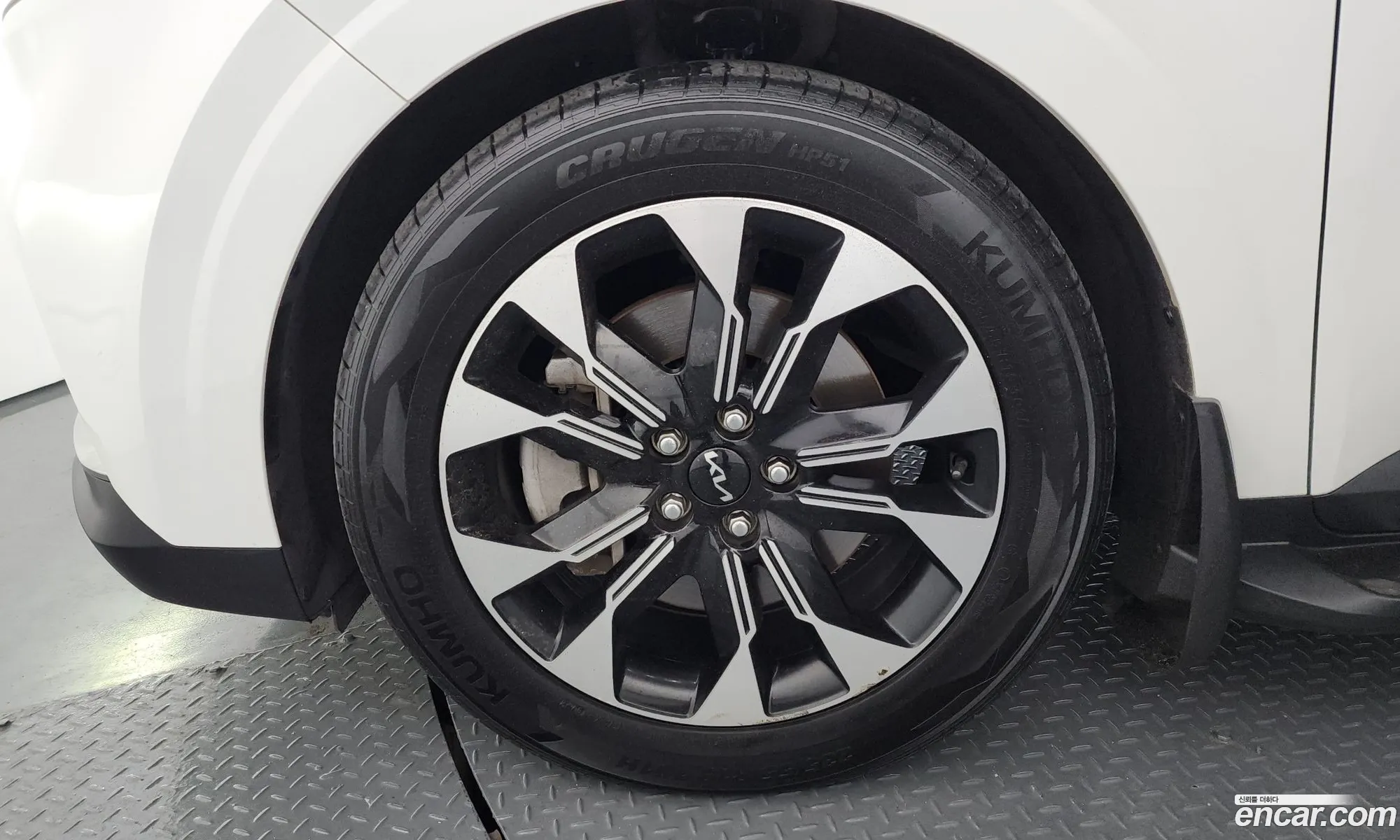 Kia Carnival 2021 KNANE81BBNS132909 — 2